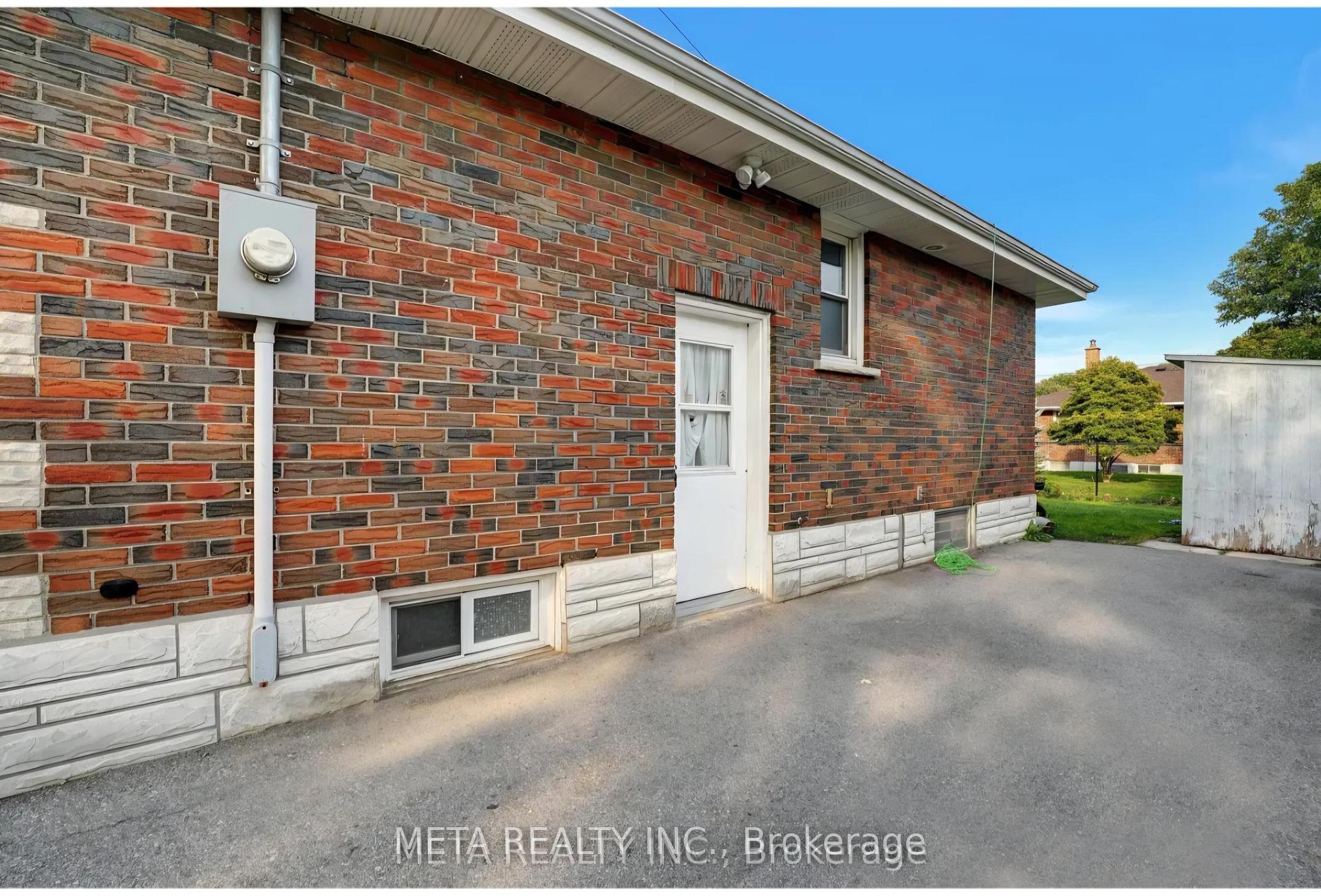 Photo 6 of Unit lower, 149 Riverside Drive N, Oshawa, Eastdale — HOMEH