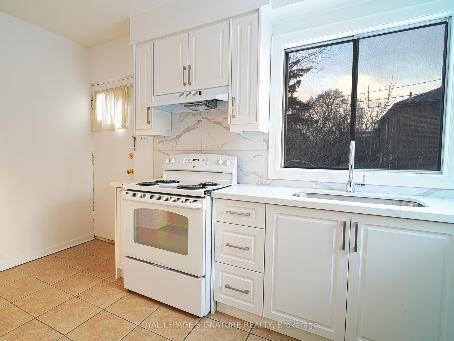 Photo 11 of Unit Main, 360 Vaughan Road, Toronto, Humewood-Cedarvale — HOMEH