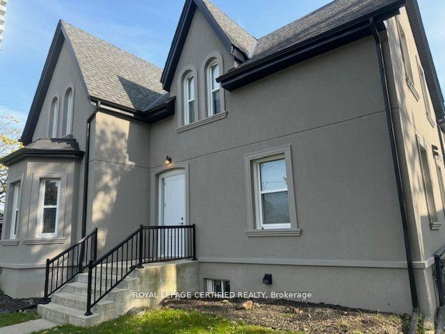 Photo 2 of Unit 5, 3 Denison Avenue, Brampton, Downtown Brampton — HOMEH