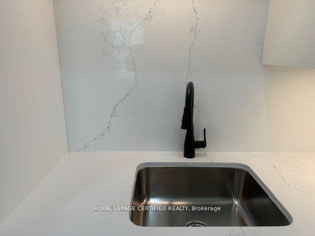 Photo 8 of Unit 5, 3 Denison Avenue, Brampton, Downtown Brampton — HOMEH