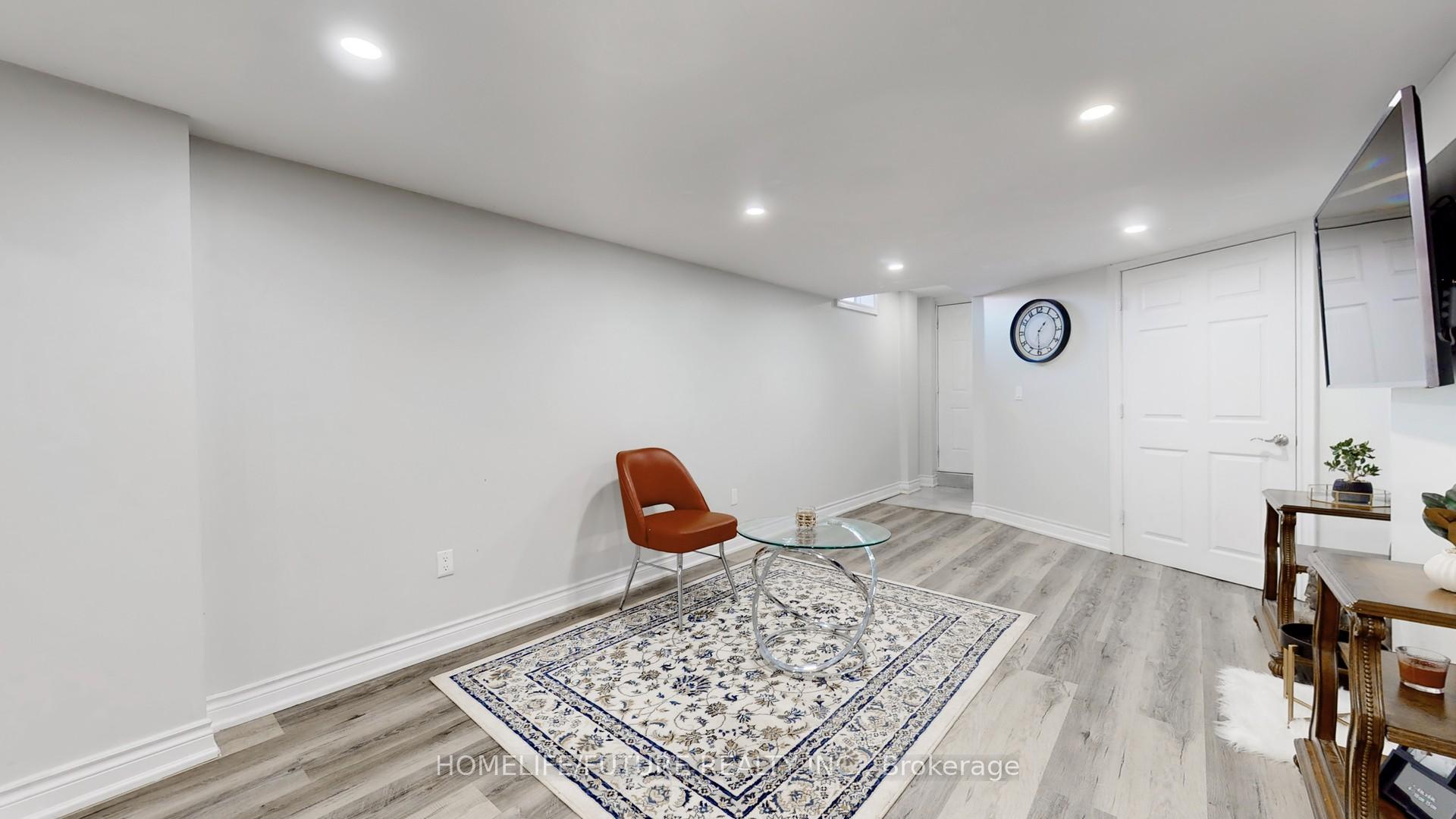 Photo 1 of Unit Bsmt, 102 Saint Nicholas Crescent, Vaughan, Vellore Village — HOMEH