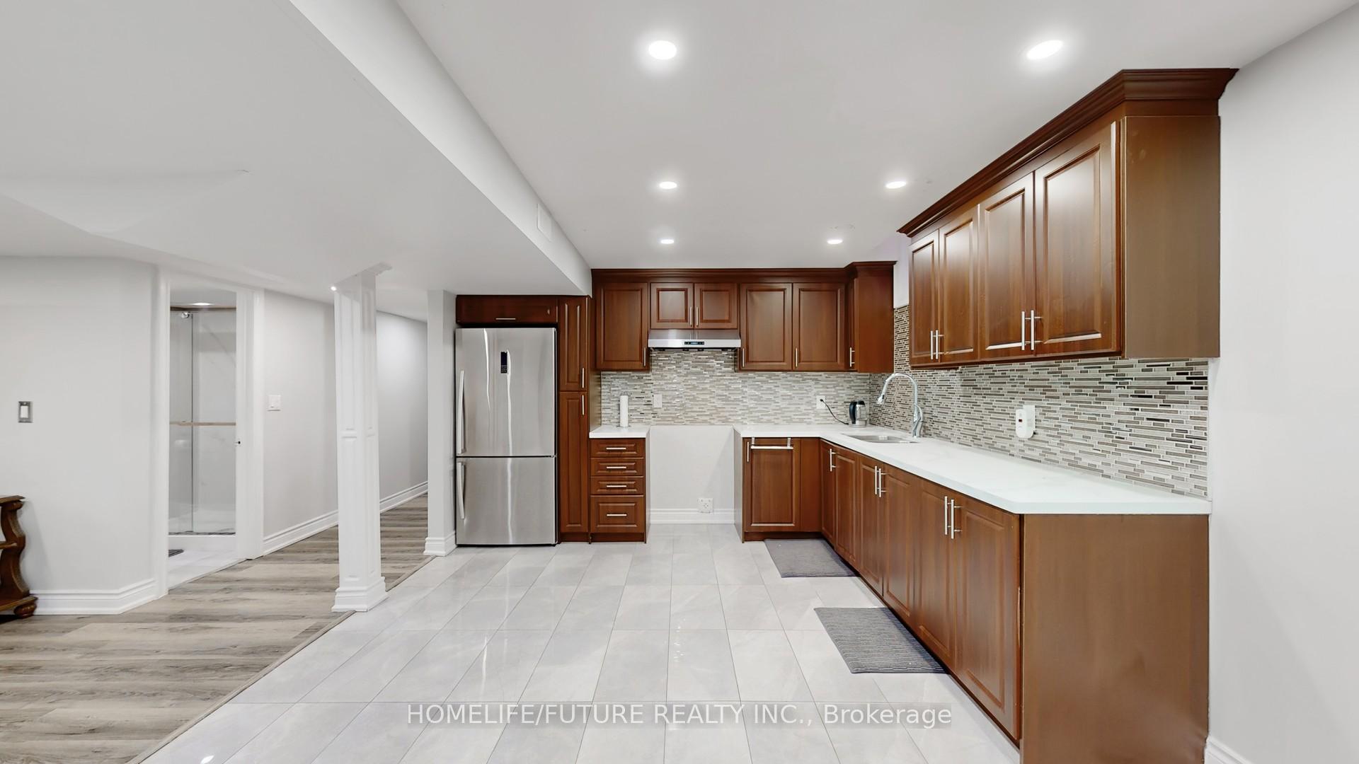 Photo 6 of Unit Bsmt, 102 Saint Nicholas Crescent, Vaughan, Vellore Village — HOMEH