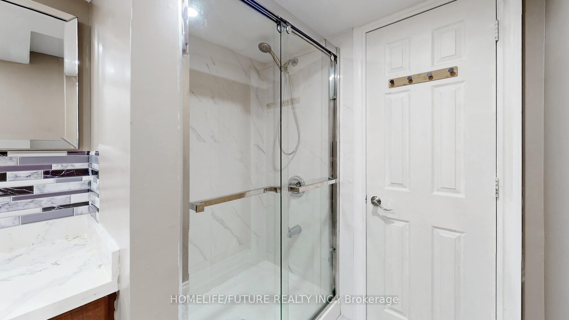 Photo 10 of Unit Bsmt, 102 Saint Nicholas Crescent, Vaughan, Vellore Village — HOMEH