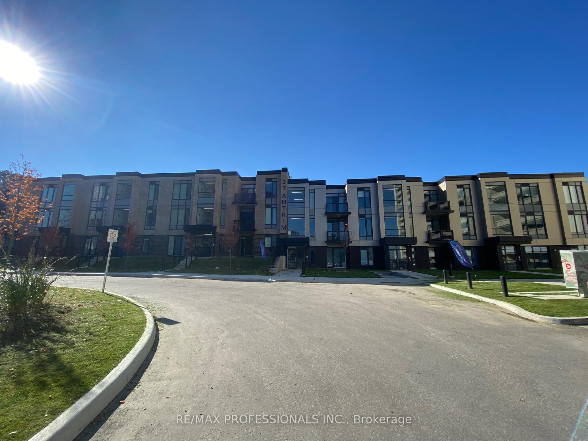 Photo 2 of Unit 103, 37 Antrim Crescent, Scarborough, Dorset Park — HOMEH