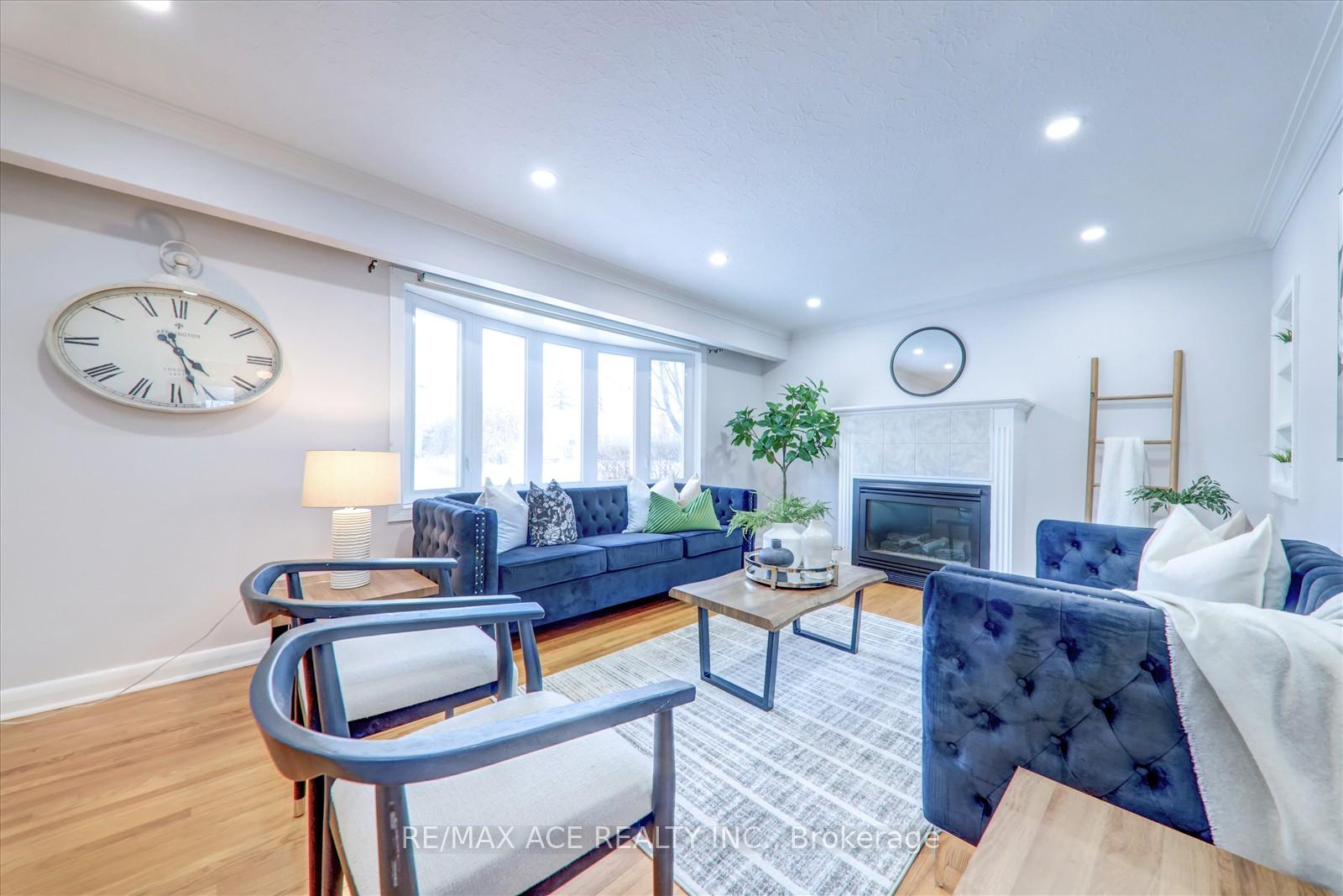 Photo 10 of Unit MAIN, 17 Arch Road, Mississauga, Streetsville — HOMEH