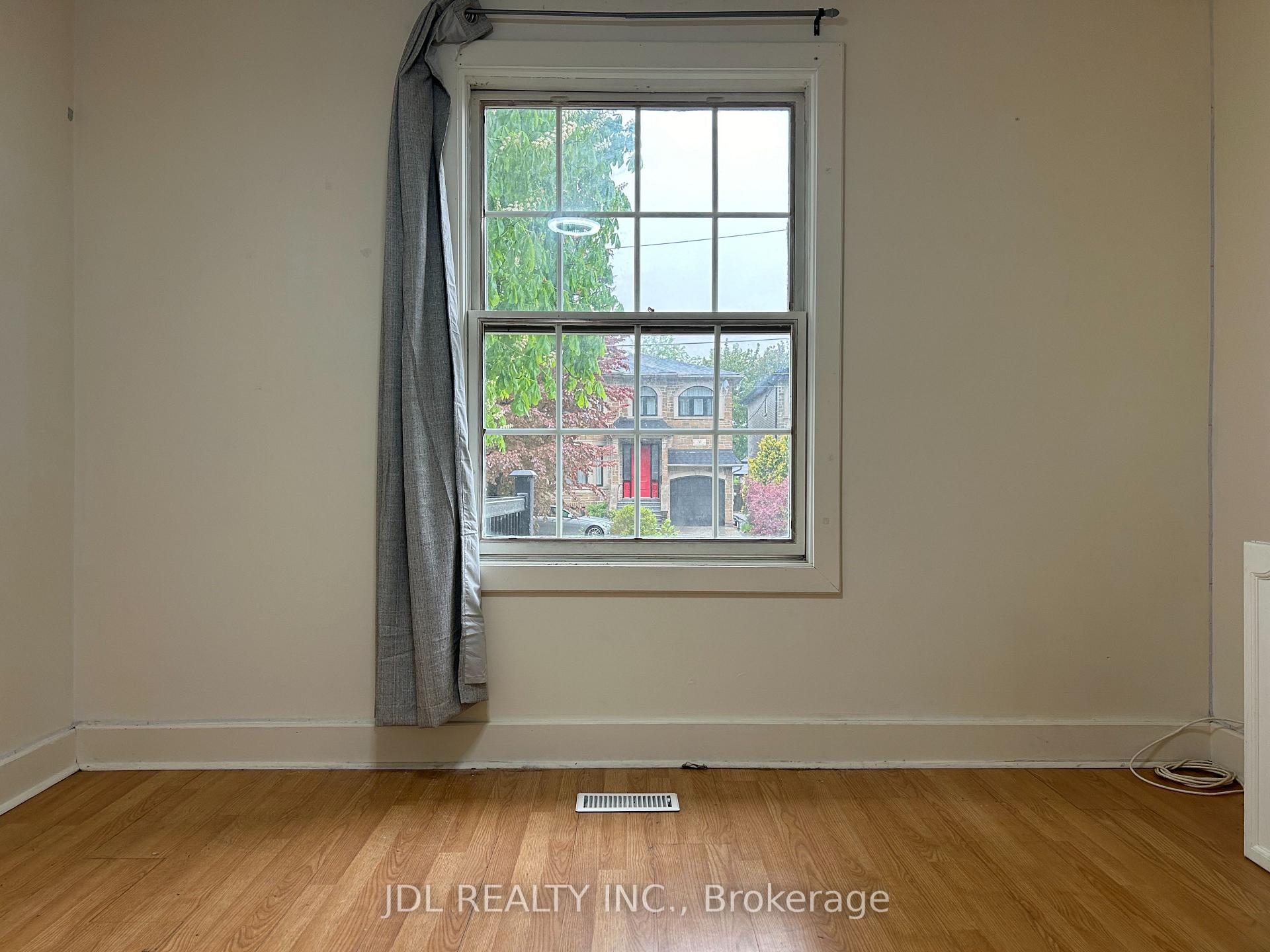 Photo 3 of Unit Unit G, 21 Squires Ave, Toronto, O'Connor-Parkview — HOMEH