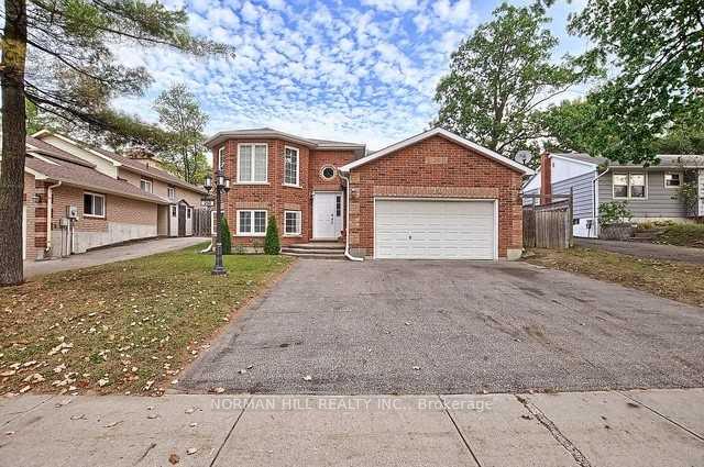 Photo 2 of Unit #B, 250 Edgehill Drive, Barrie, Edgehill Drive — HOMEH