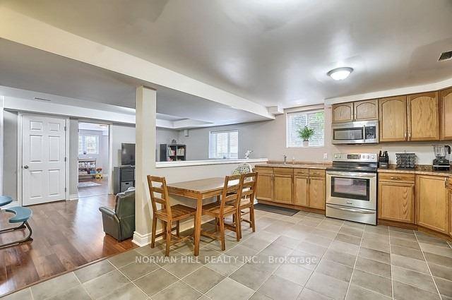 Photo 3 of Unit #B, 250 Edgehill Drive, Barrie, Edgehill Drive — HOMEH