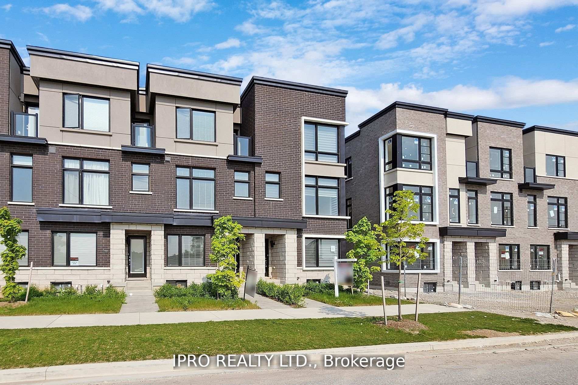 Photo 1 of 2614 Castlegate Crossing Circle, Pickering, Duffin Heights — HOMEH