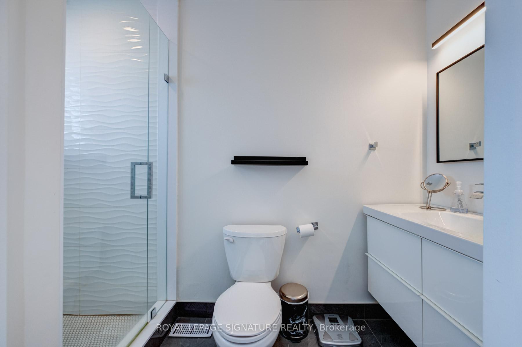 Photo 4 of Unit 4, 6 Markdale Avenue, Toronto, Humewood-Cedarvale — HOMEH