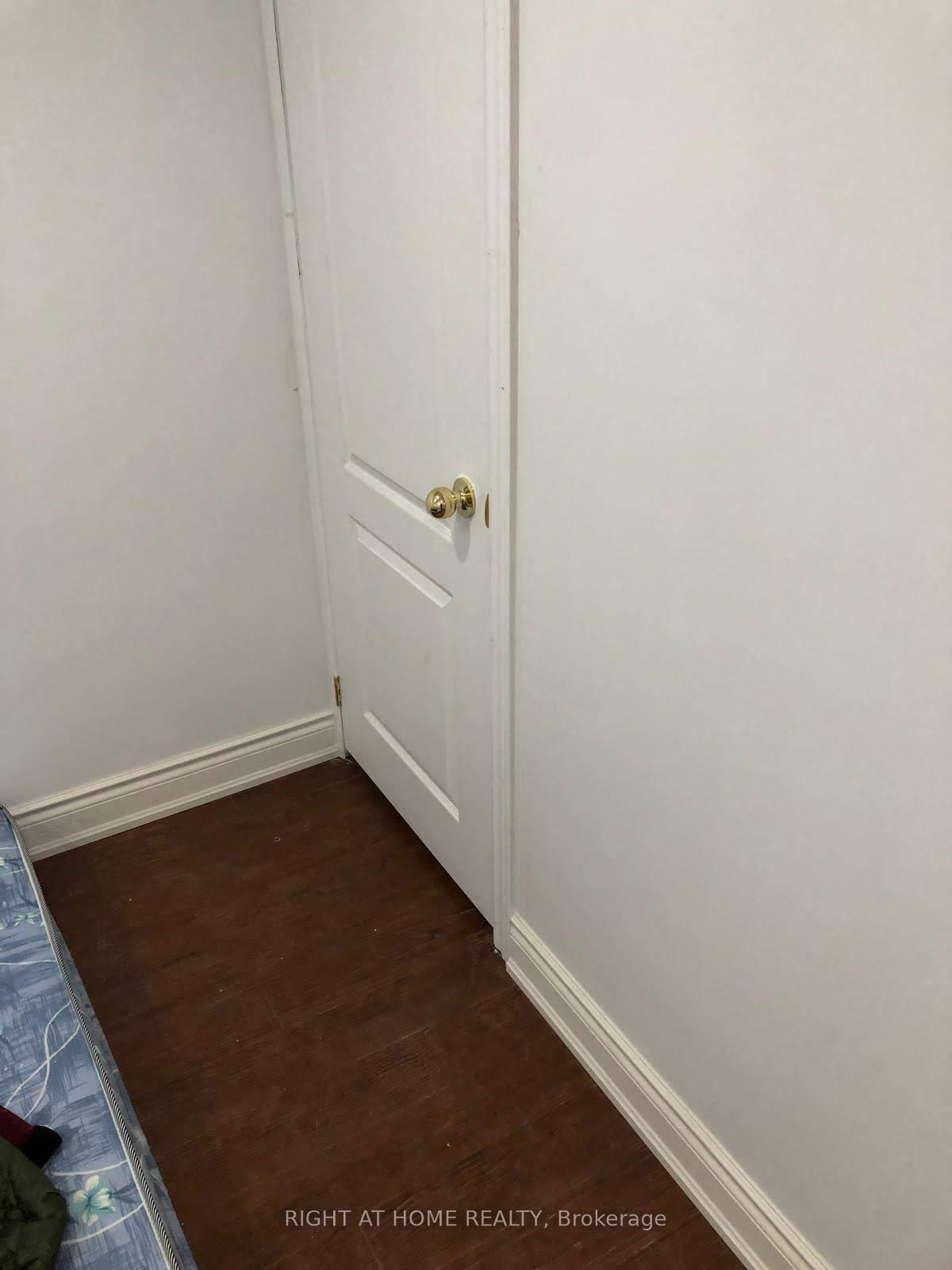 Photo 4 of Unit Bsmt Only, 11 Cherryplum Way, Brampton, Bramalea North Industrial — HOMEH