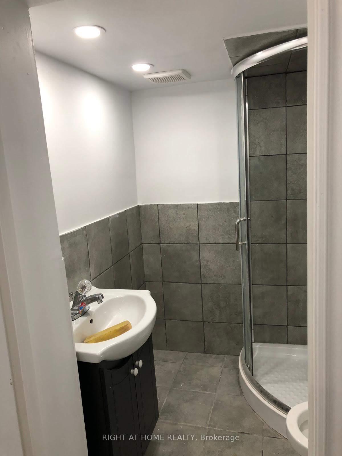 Photo 6 of Unit Bsmt Only, 11 Cherryplum Way, Brampton, Bramalea North Industrial — HOMEH