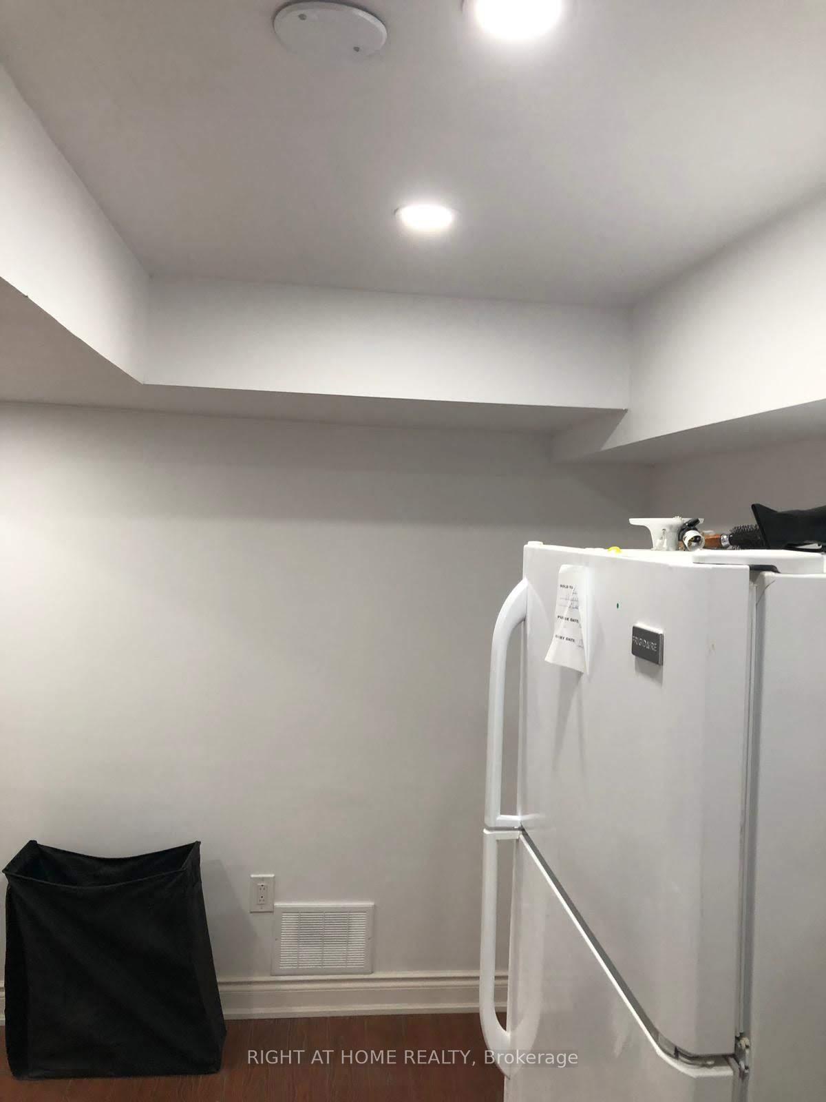 Photo 14 of Unit Bsmt Only, 11 Cherryplum Way, Brampton, Bramalea North Industrial — HOMEH