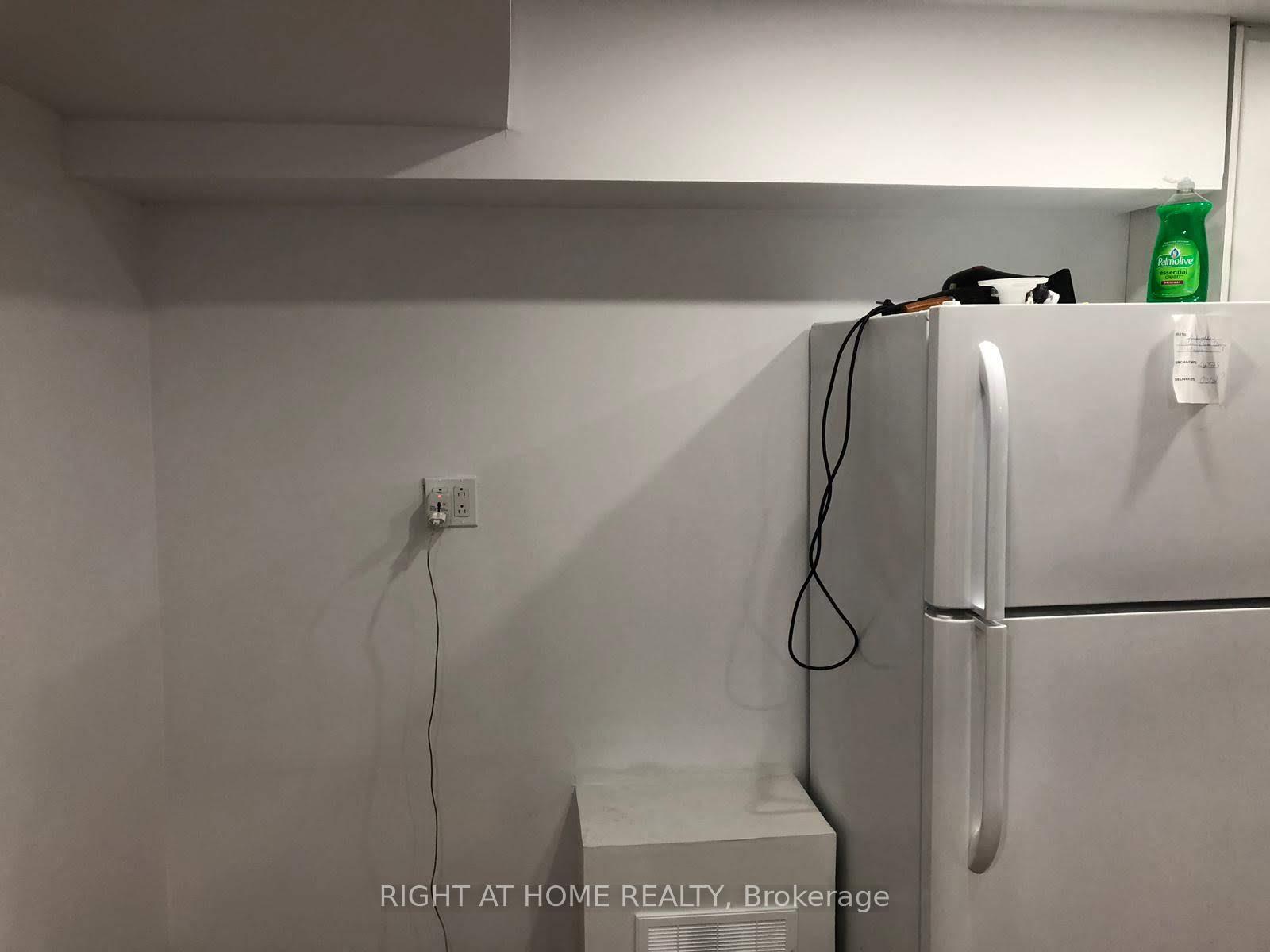 Photo 19 of Unit Bsmt Only, 11 Cherryplum Way, Brampton, Bramalea North Industrial — HOMEH
