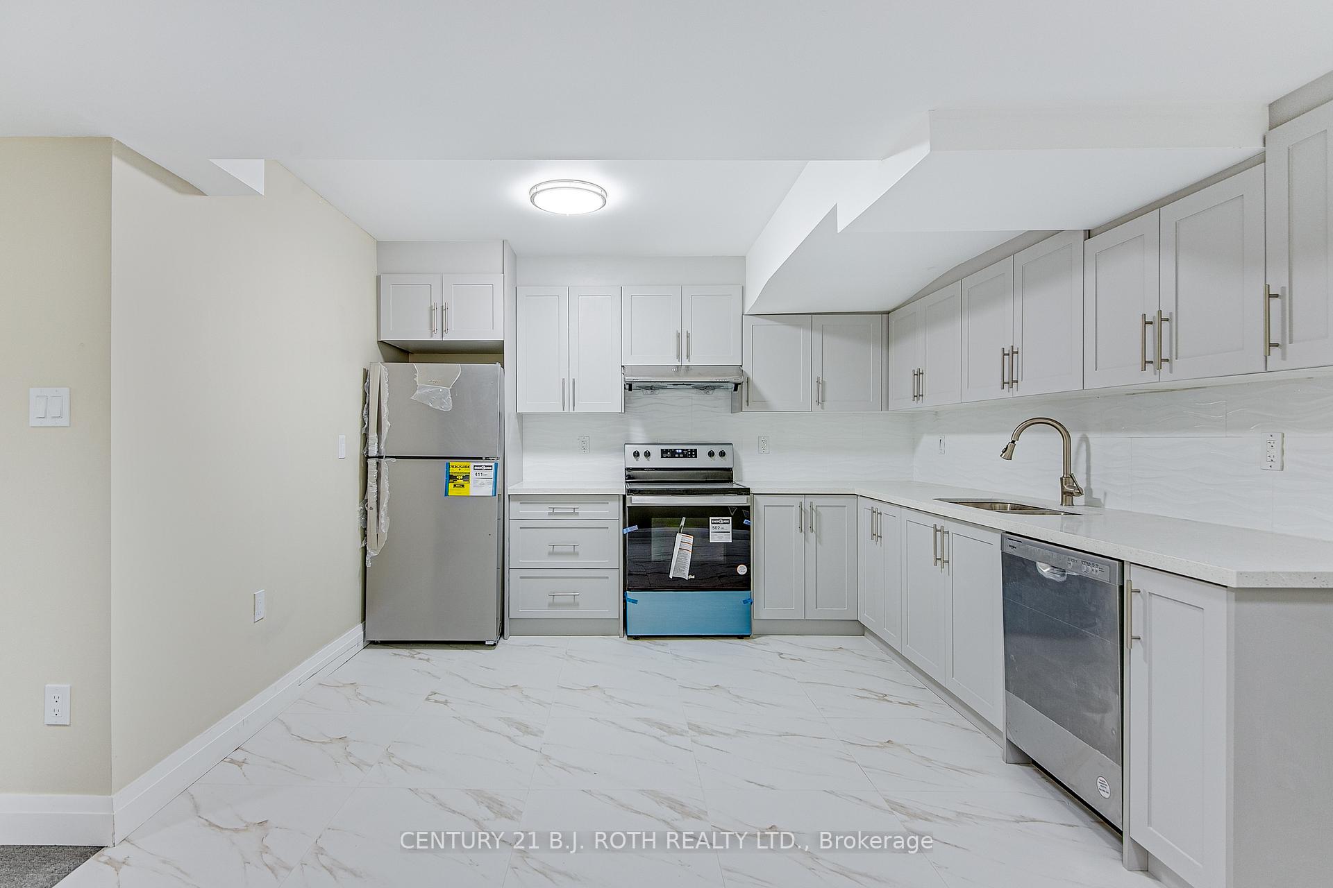 Photo 9 of Unit 2, 98 Peel Street, Barrie, Wellington — HOMEH