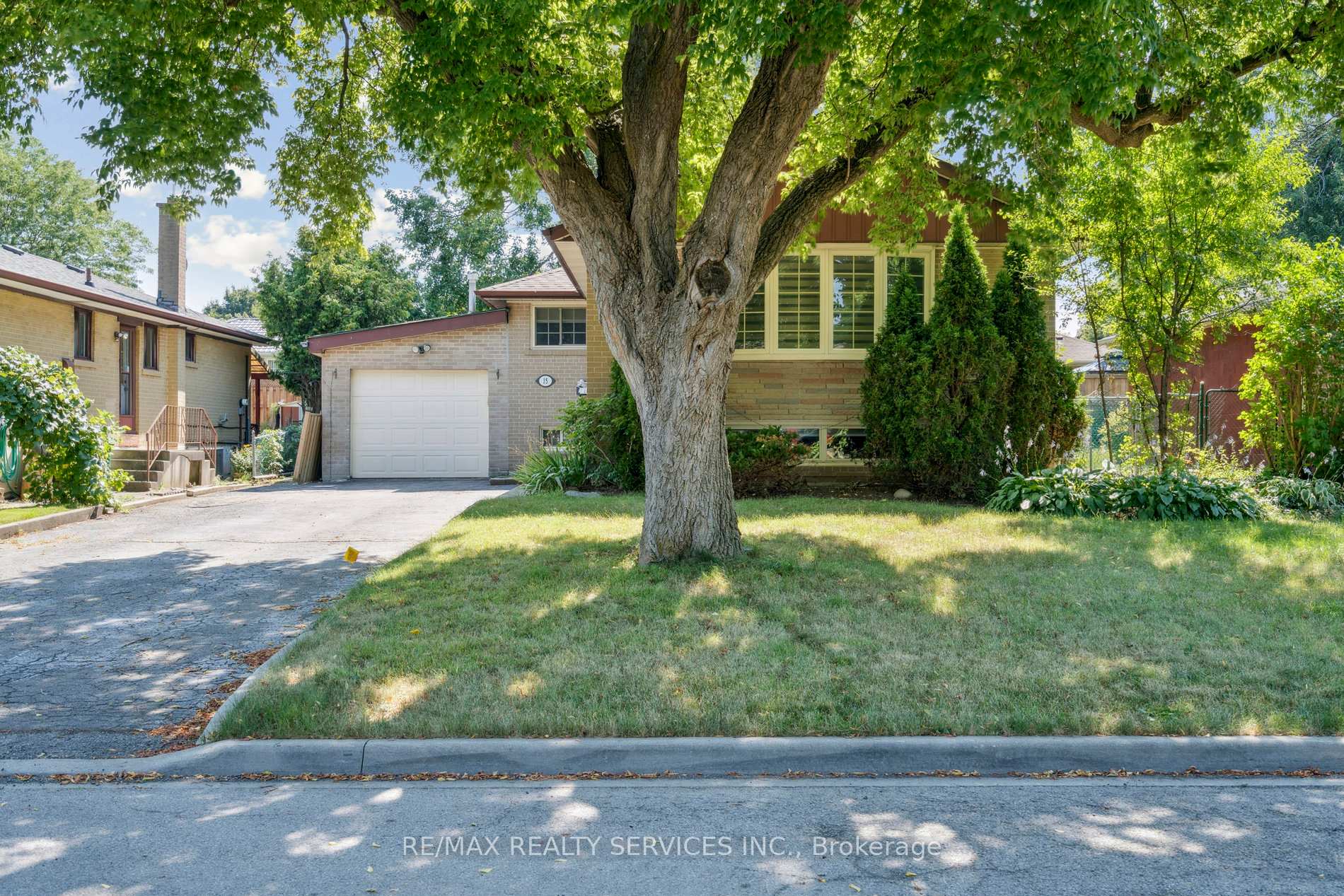 Photo 1 of Unit Studio A, 15 Mcclure Avenue, Brampton, Northwood Park — HOMEH