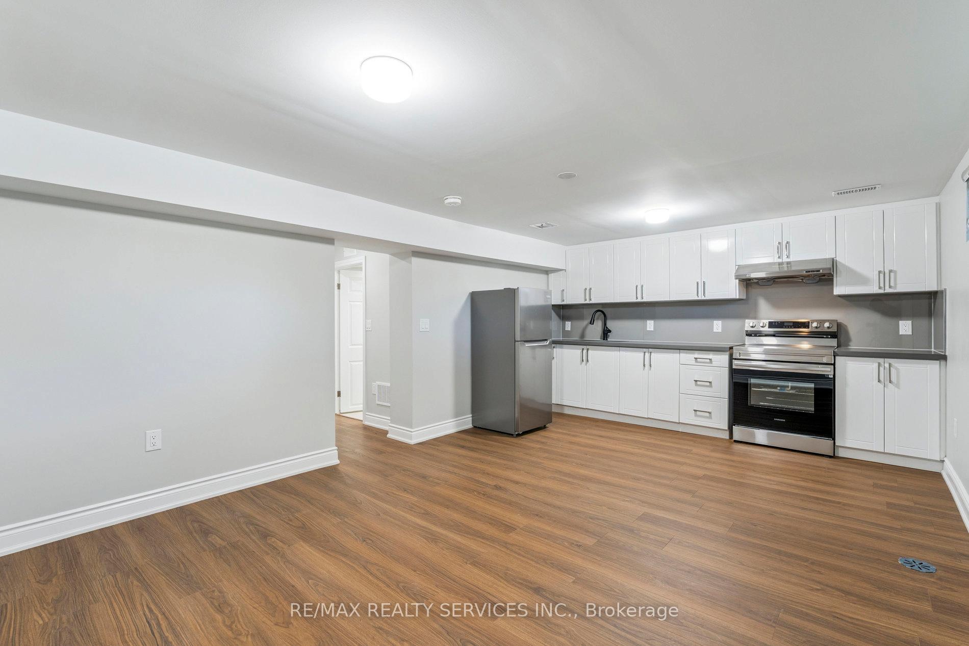 Photo 4 of Unit Studio A, 15 Mcclure Avenue, Brampton, Northwood Park — HOMEH