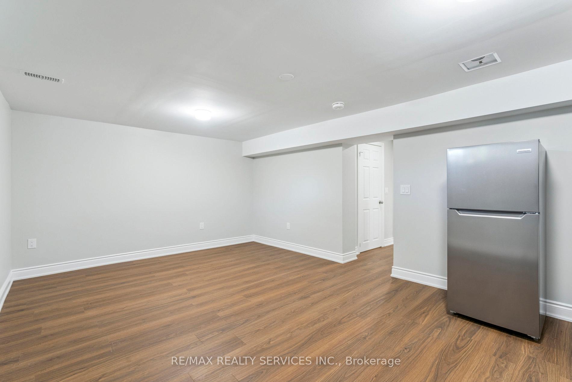 Photo 3 of Unit Studio A, 15 Mcclure Avenue, Brampton, Northwood Park — HOMEH