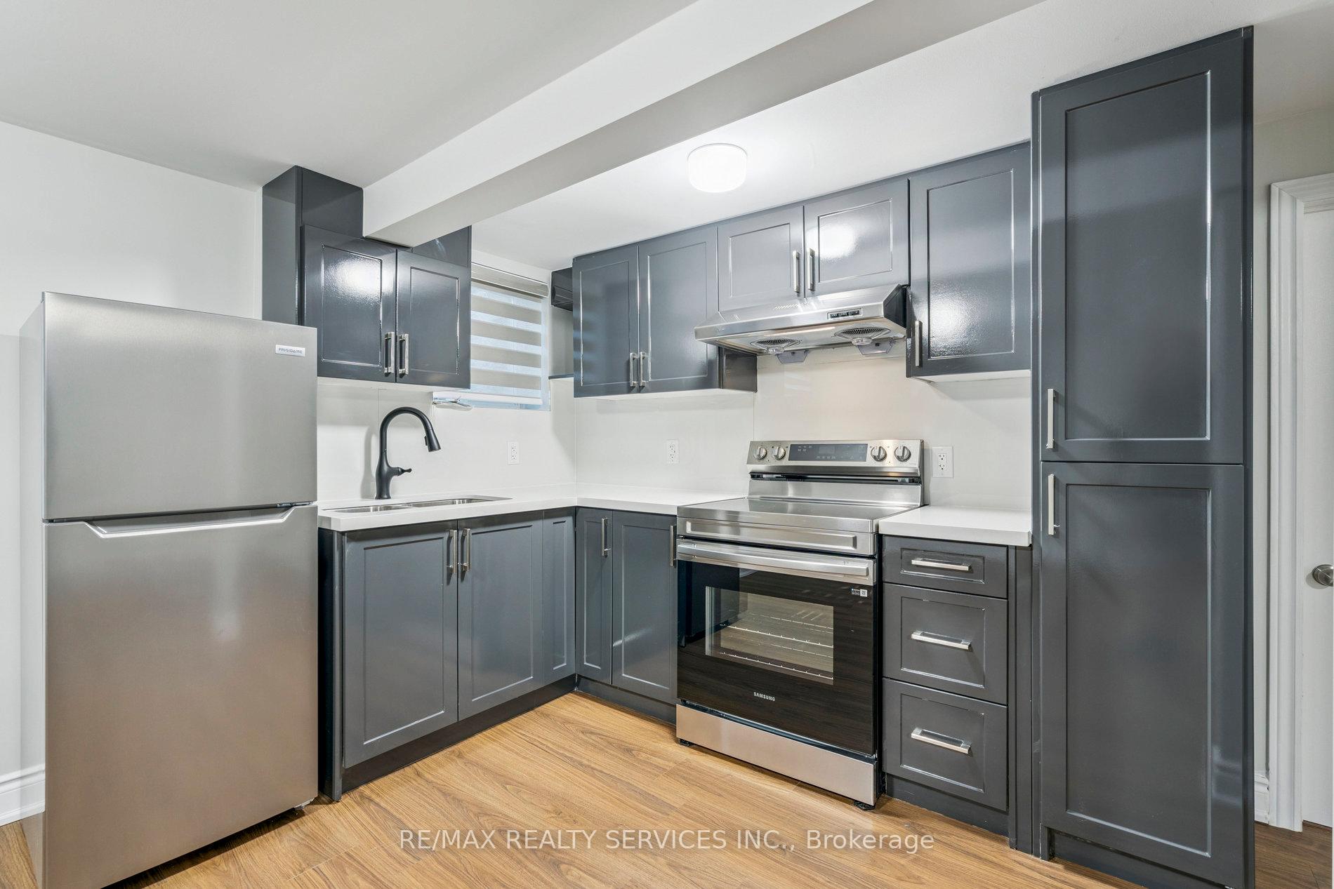 Photo 4 of Unit Studio B, 15 Mcclure Avenue, Brampton, Northwood Park — HOMEH