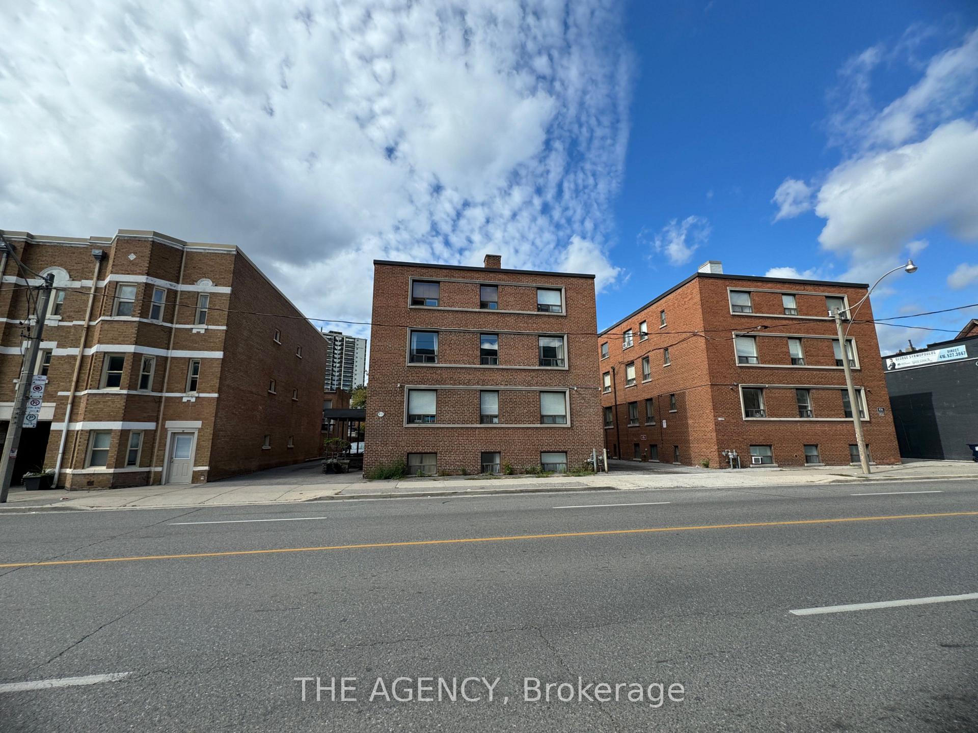 Photo 7 of Unit 203, 852 Broadview Avenue, Toronto, Playter Estates-Danforth — HOMEH