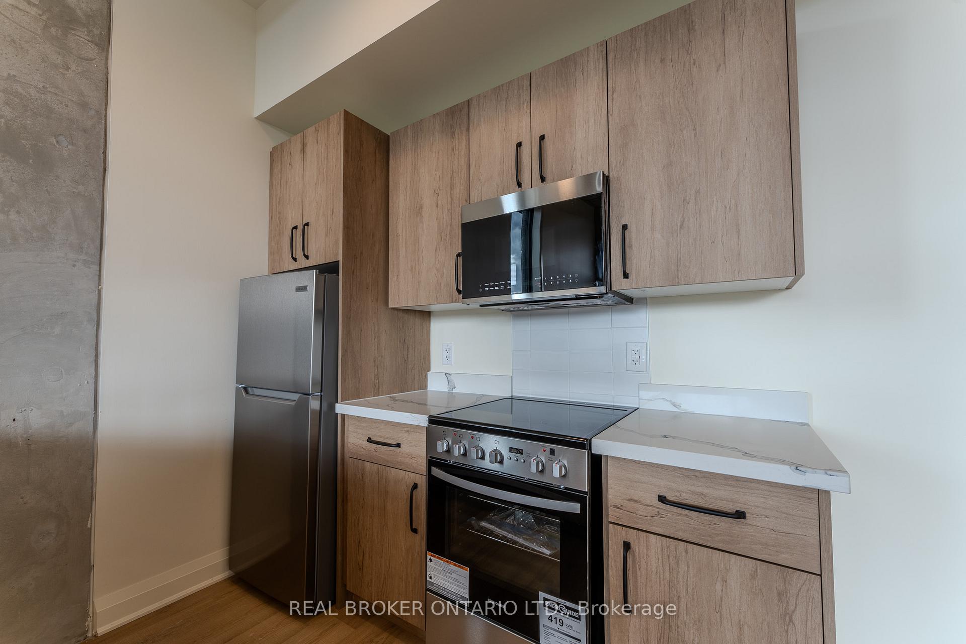 Photo 3 of Unit 602, 11 Robert Street, Hamilton, Beasley — HOMEH