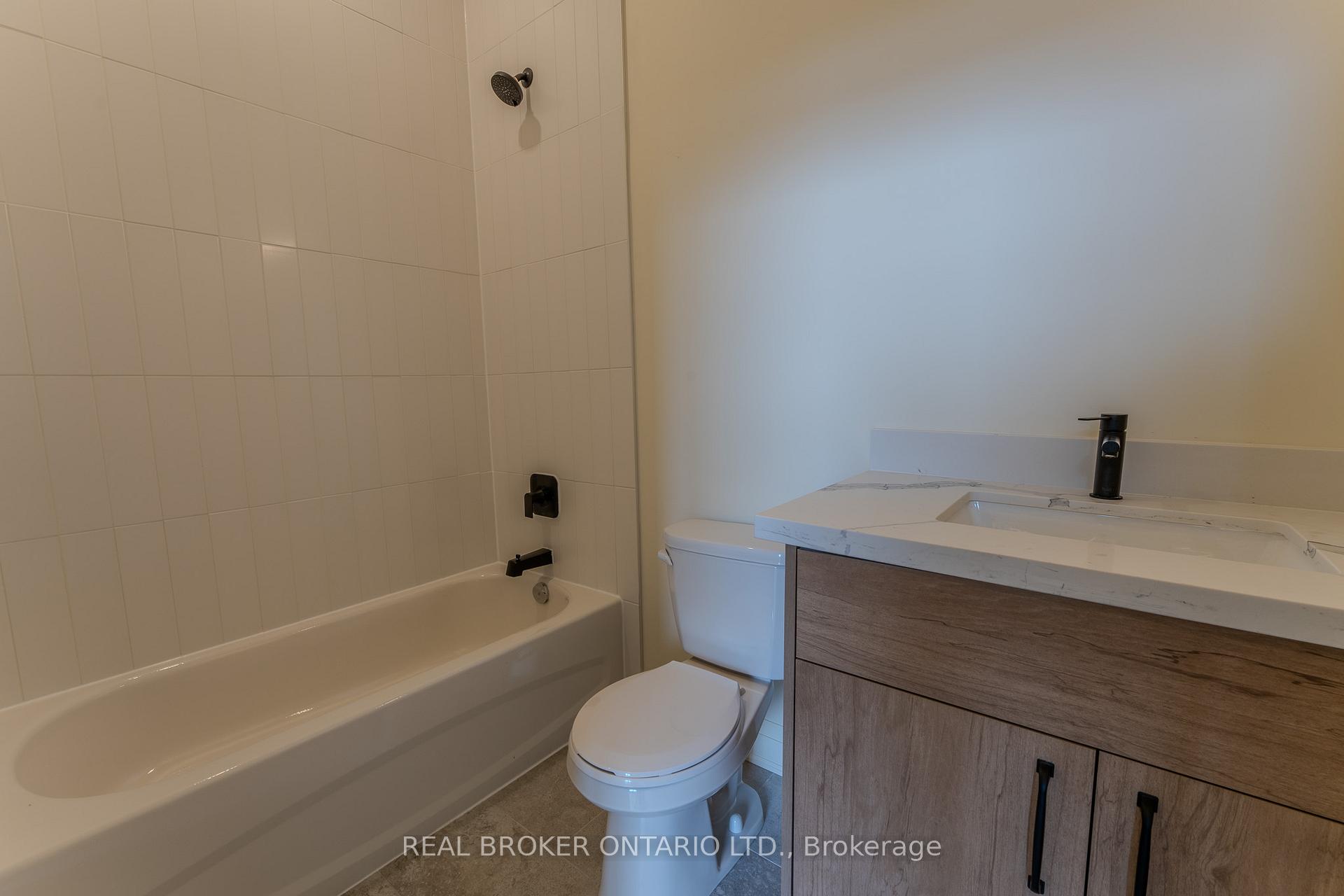 Photo 5 of Unit 602, 11 Robert Street, Hamilton, Beasley — HOMEH