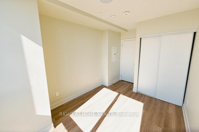 Photo 4 of Unit 1117, 41 Johnson Street, Barrie, North Shore — HOMEH