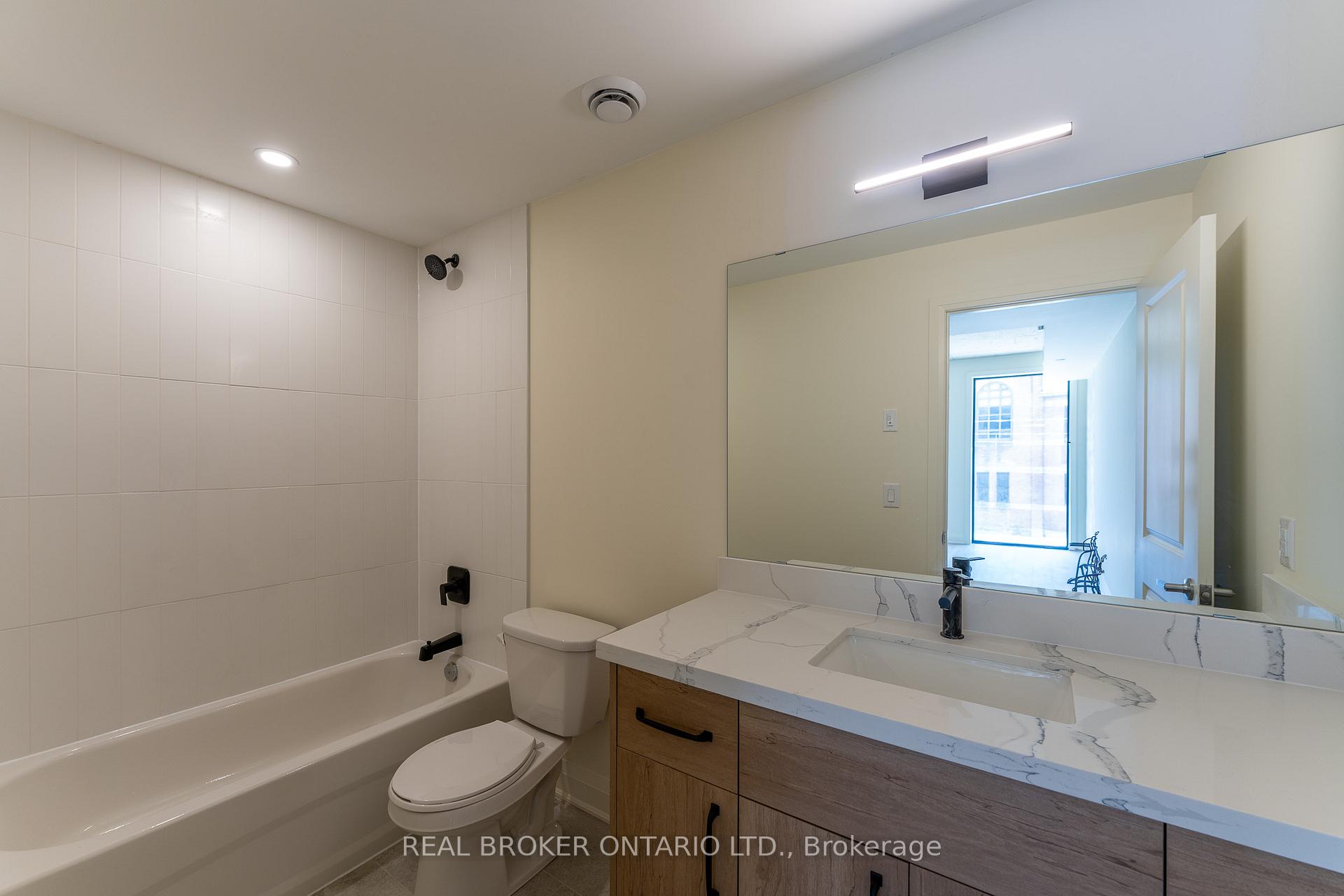 Photo 3 of Unit 301, 11 Robert Street, Hamilton, Beasley — HOMEH