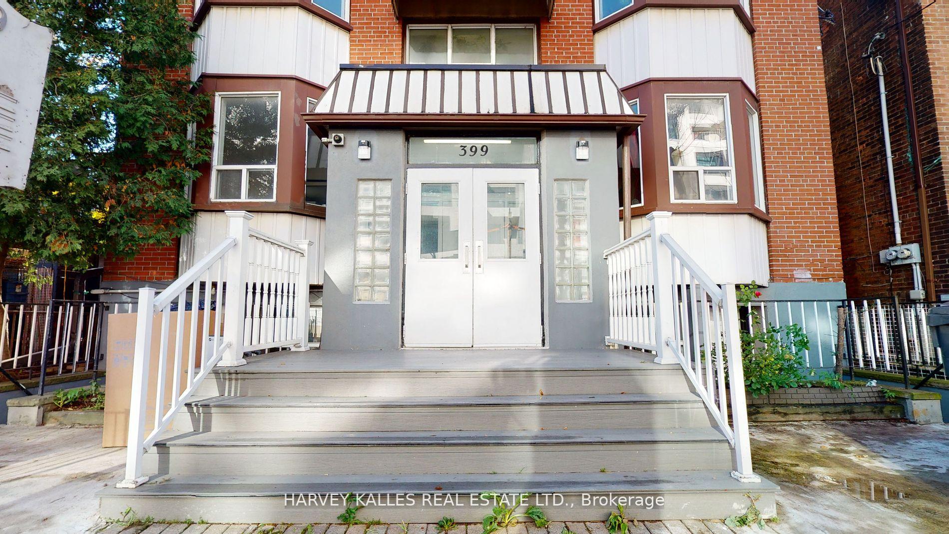 Front of Unit 102, 399 Dupont Street