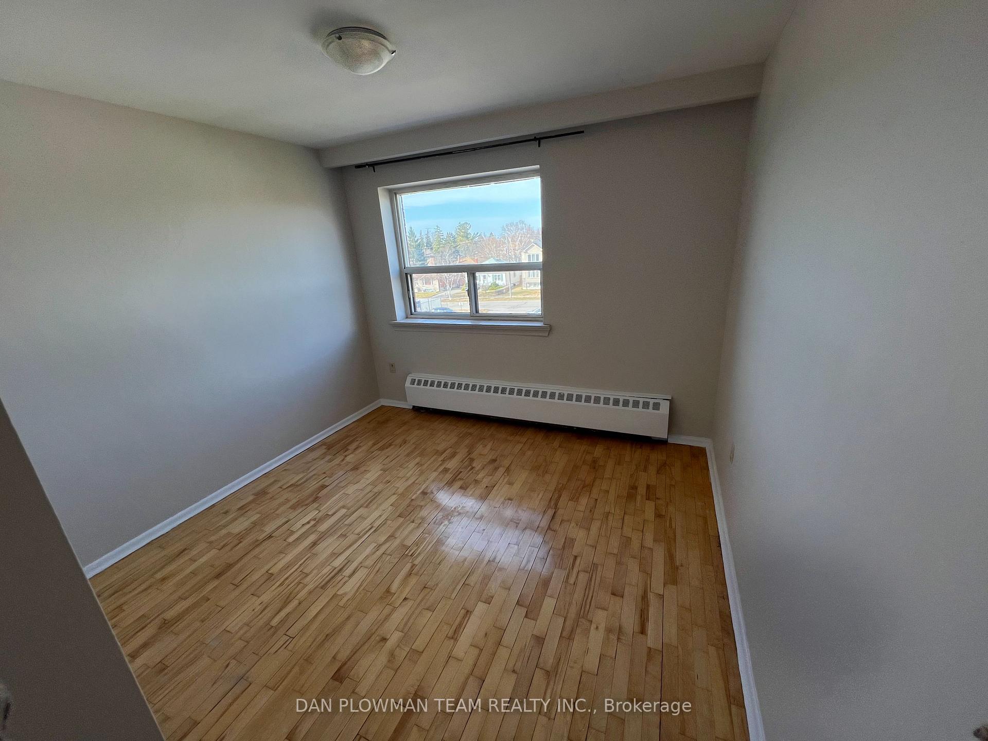 Photo 4 of Unit 305, 170 Park Road S, Oshawa, Vanier — HOMEH