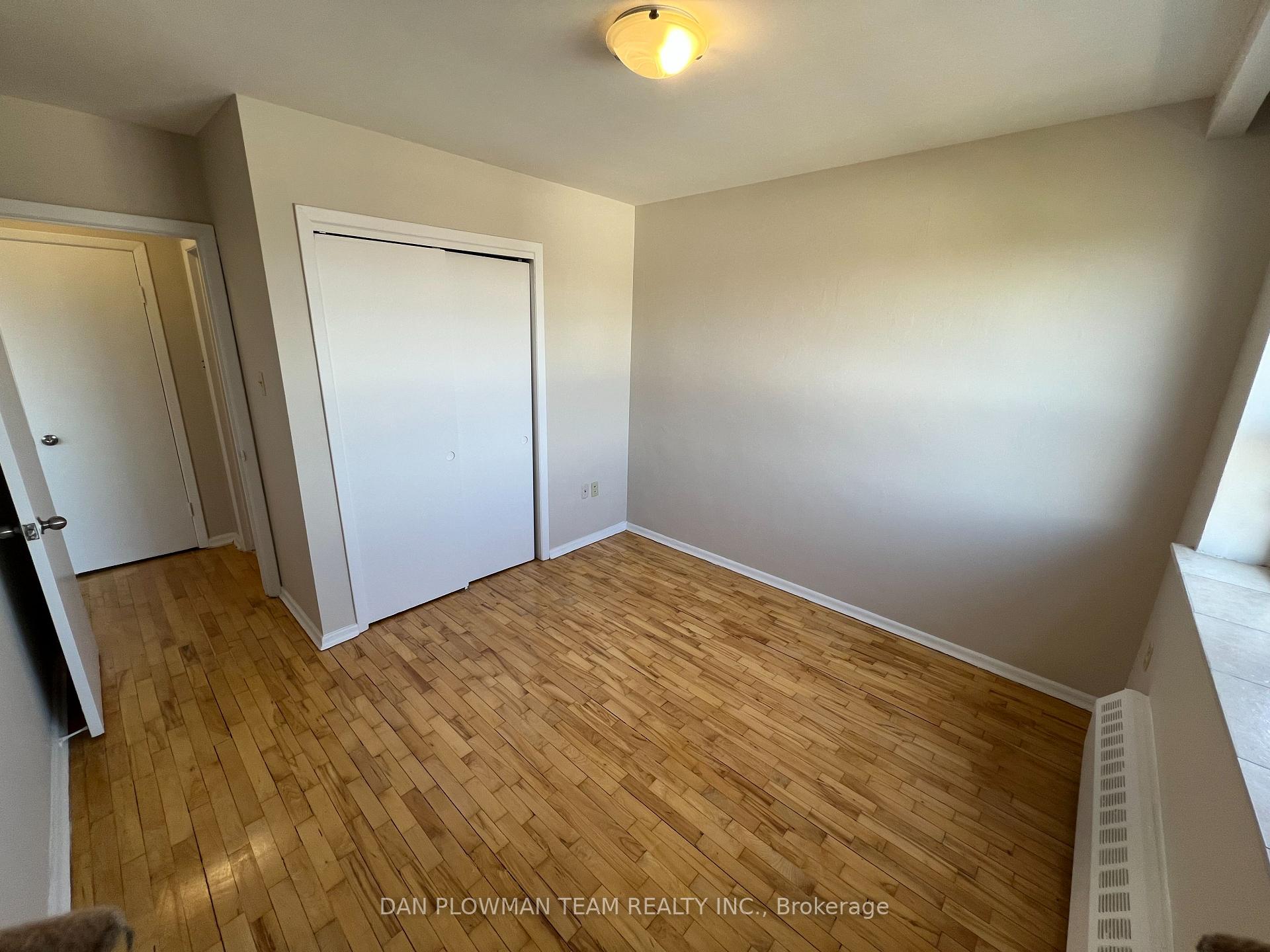 Photo 7 of Unit 305, 170 Park Road S, Oshawa, Vanier — HOMEH