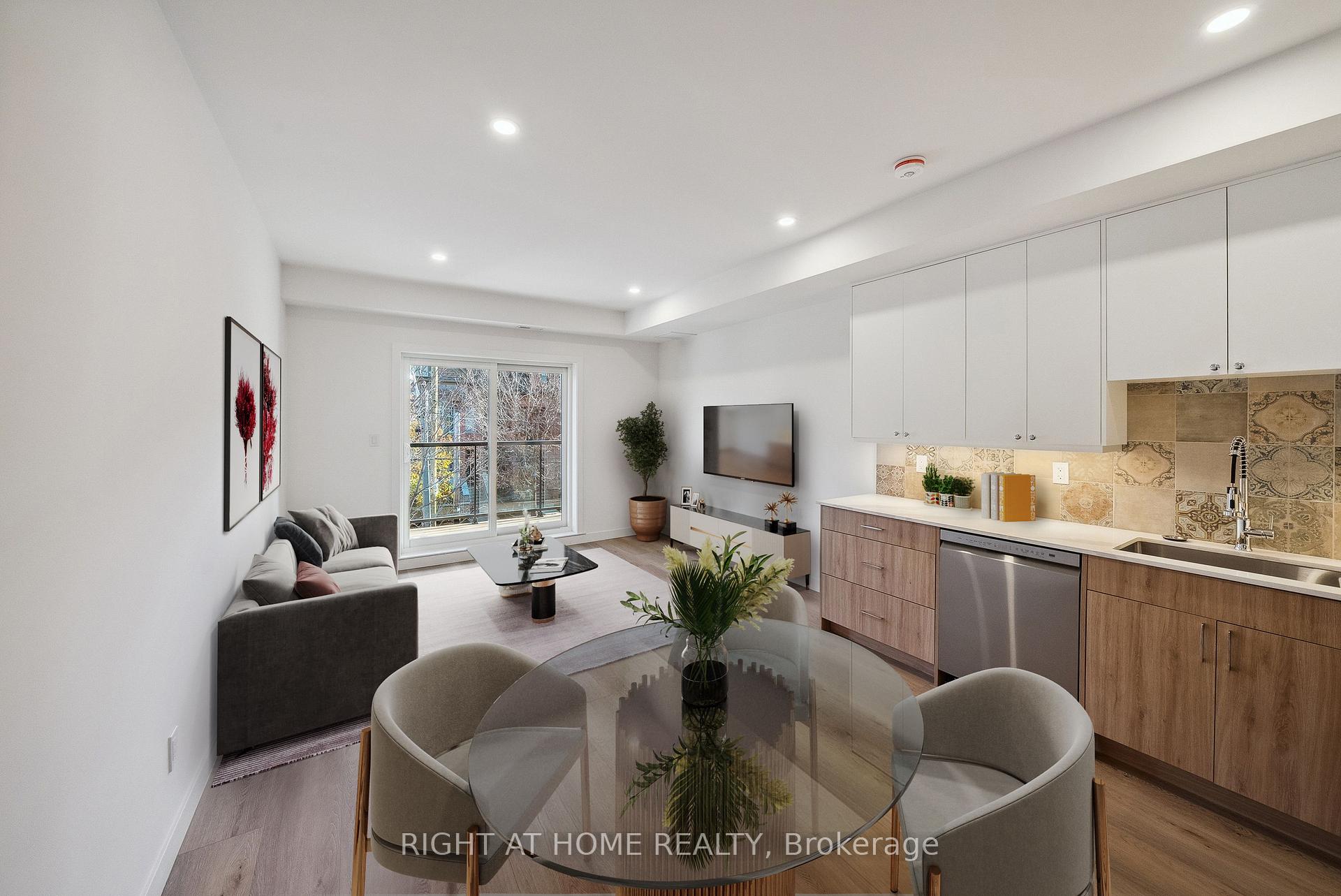 Photo 13 of Unit 3, 112 Walmer Road, Toronto, The Annex — HOMEH