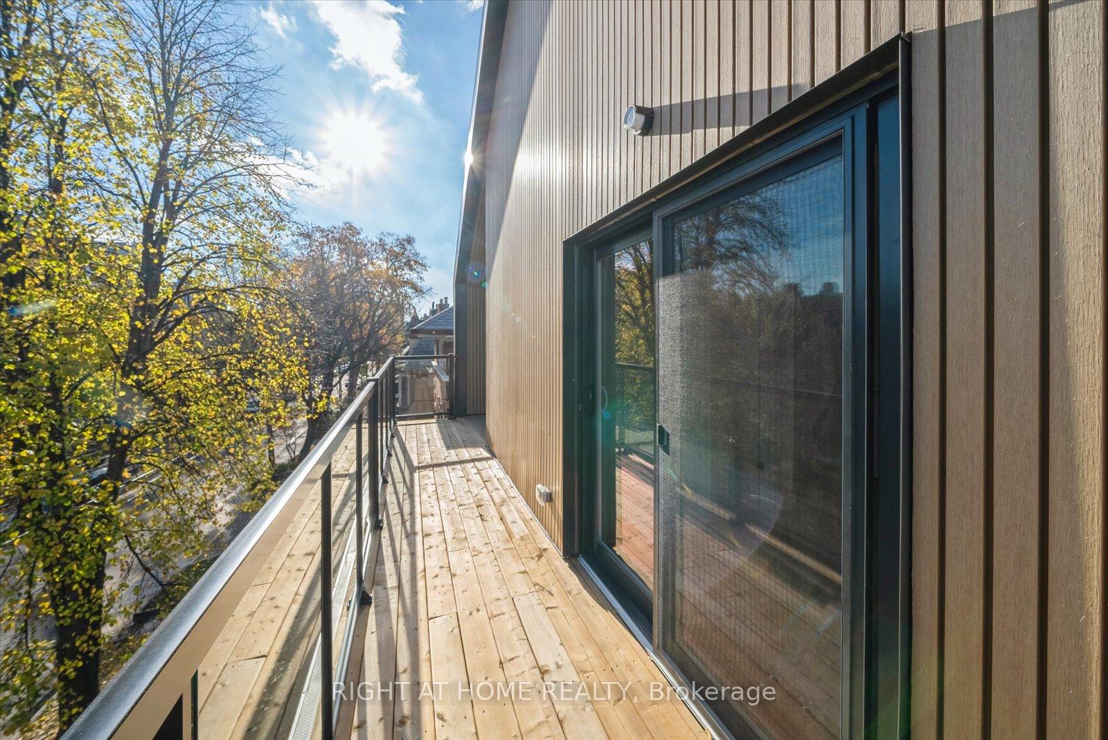 Photo 6 of Unit 3, 112 Walmer Road, Toronto, The Annex — HOMEH