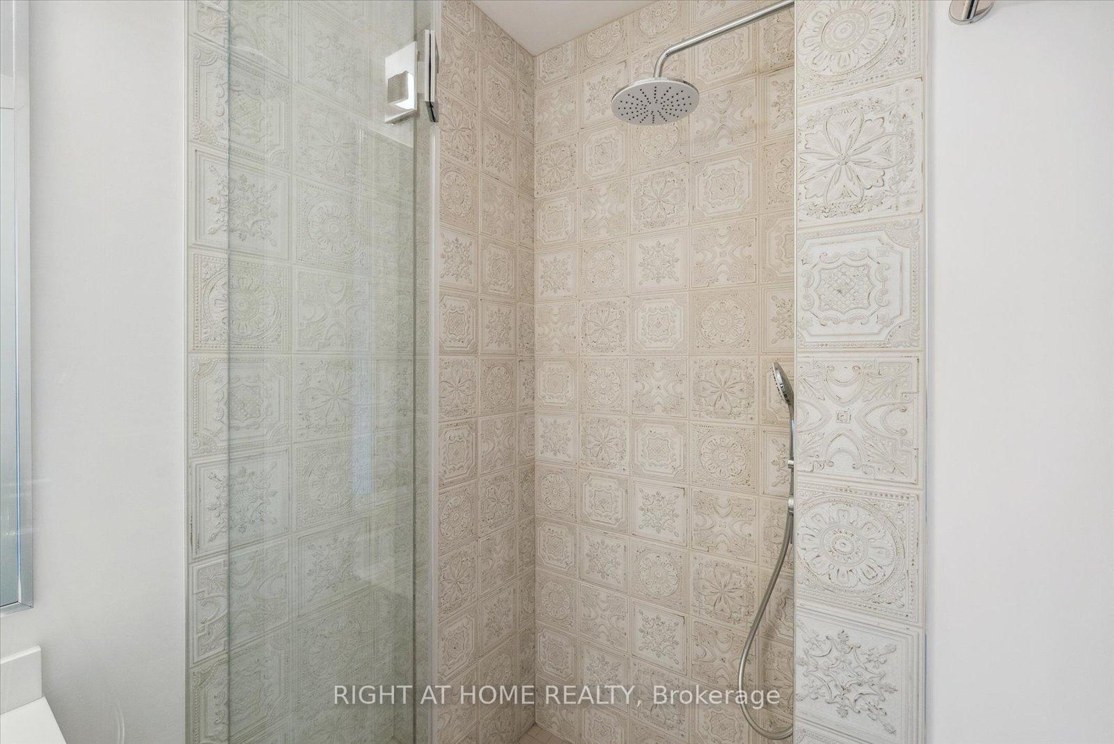 Photo 9 of Unit 3, 112 Walmer Road, Toronto, The Annex — HOMEH