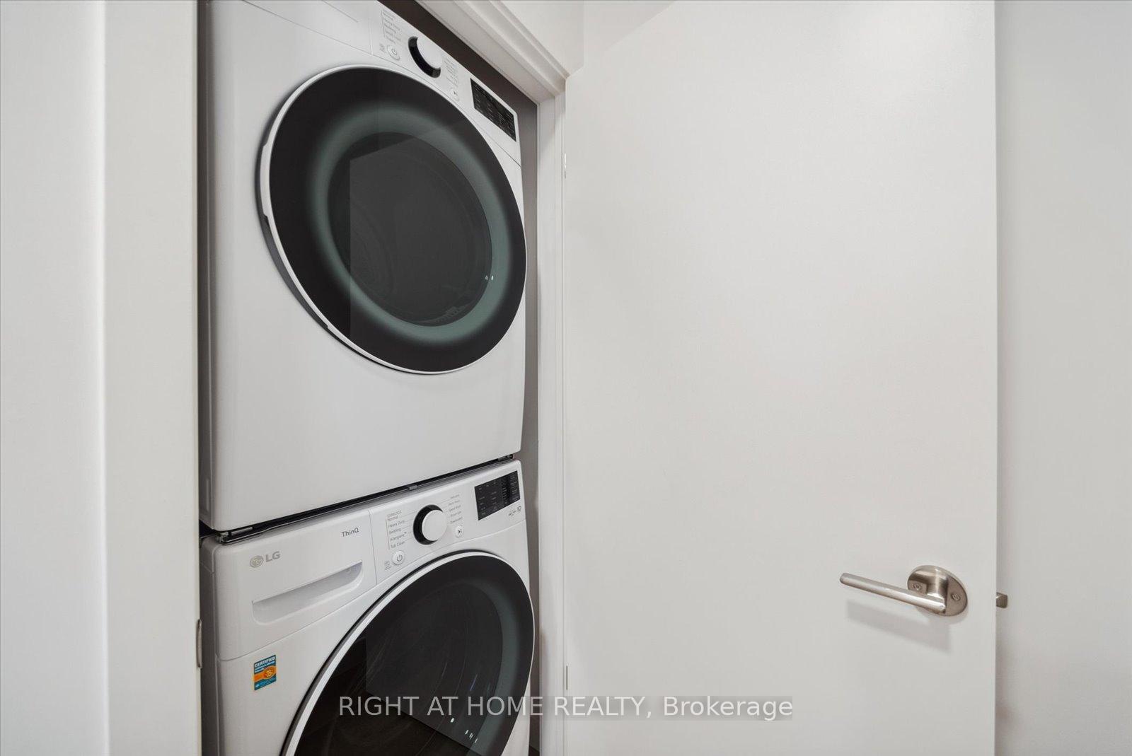 Photo 5 of Unit 3, 112 Walmer Road, Toronto, The Annex — HOMEH
