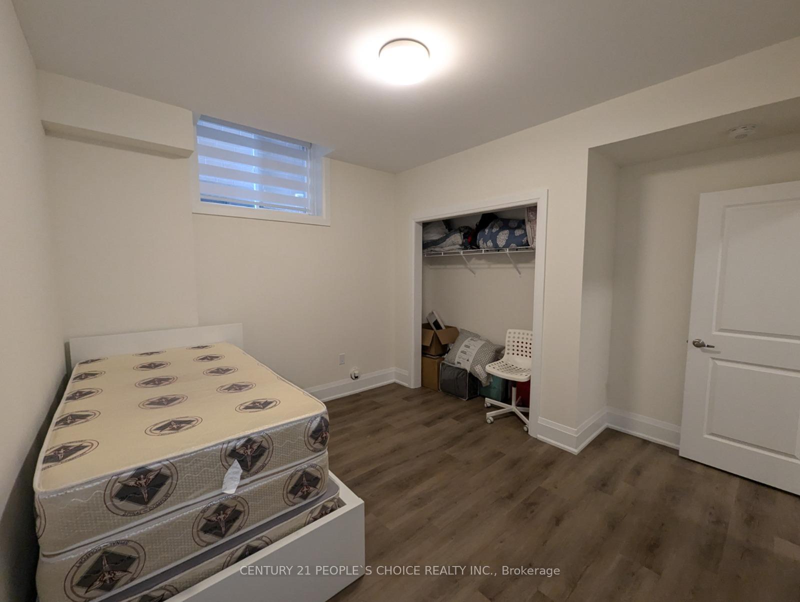 Photo 4 of 526 Kleinberg Summit Way, Vaughan, Kleinburg — HOMEH