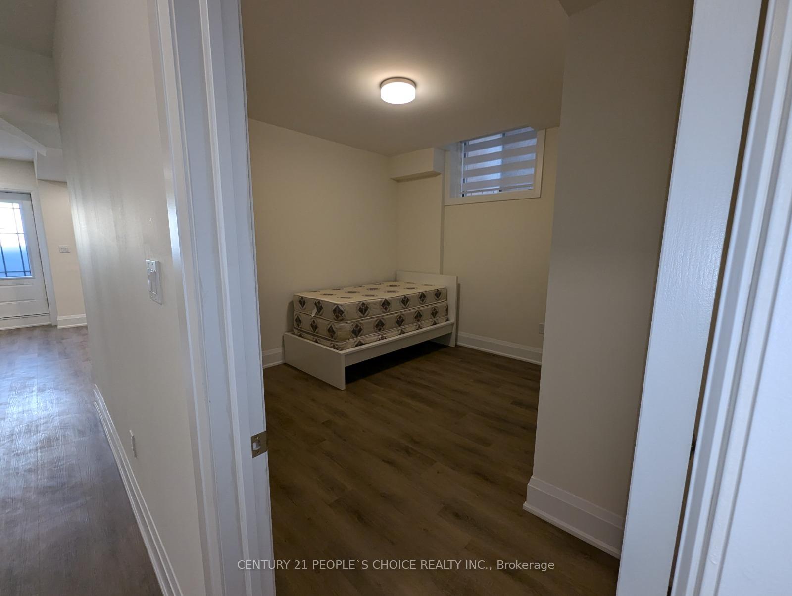 Photo 10 of 526 Kleinberg Summit Way, Vaughan, Kleinburg — HOMEH