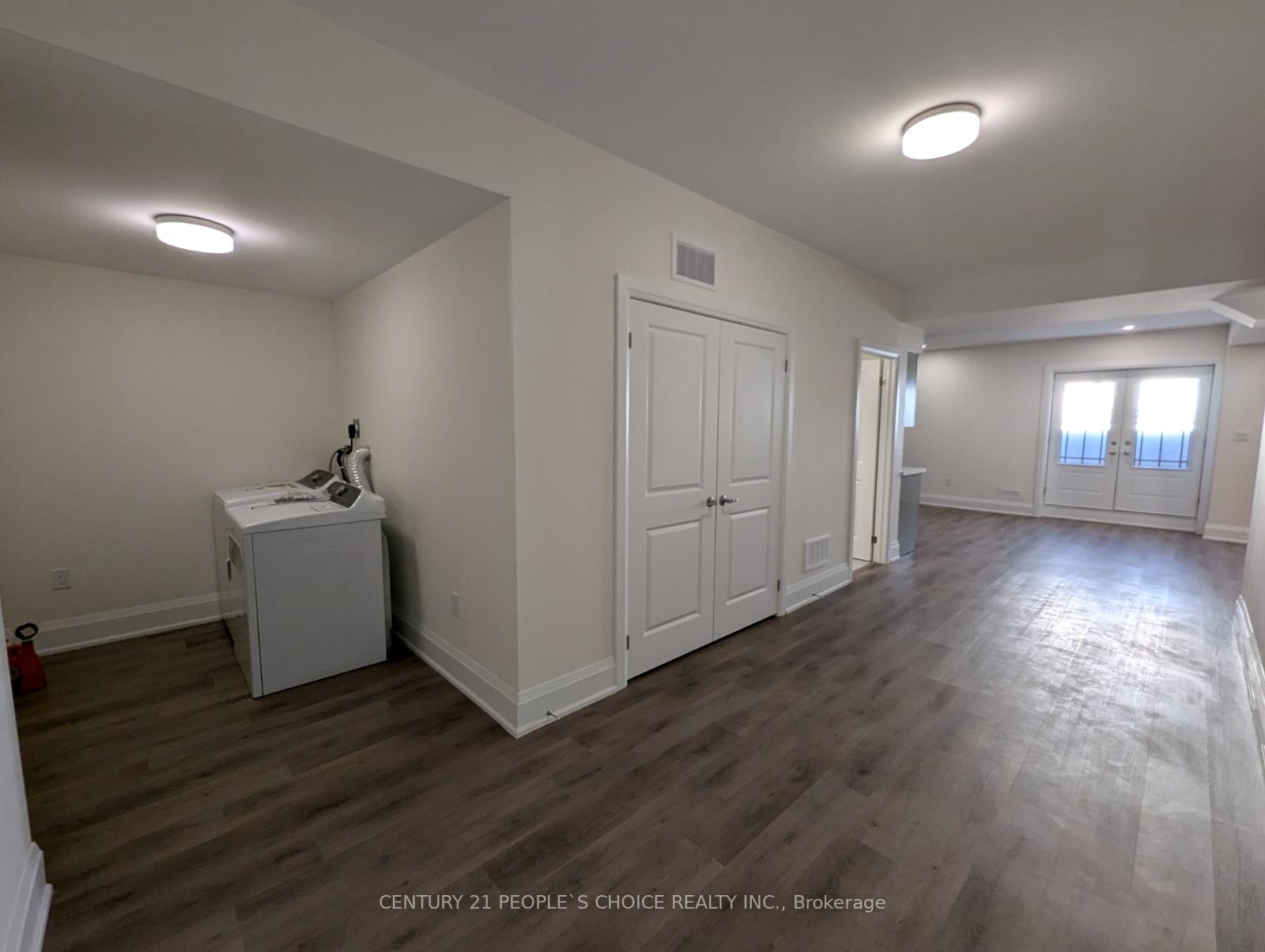 Photo 6 of 526 Kleinberg Summit Way, Vaughan, Kleinburg — HOMEH