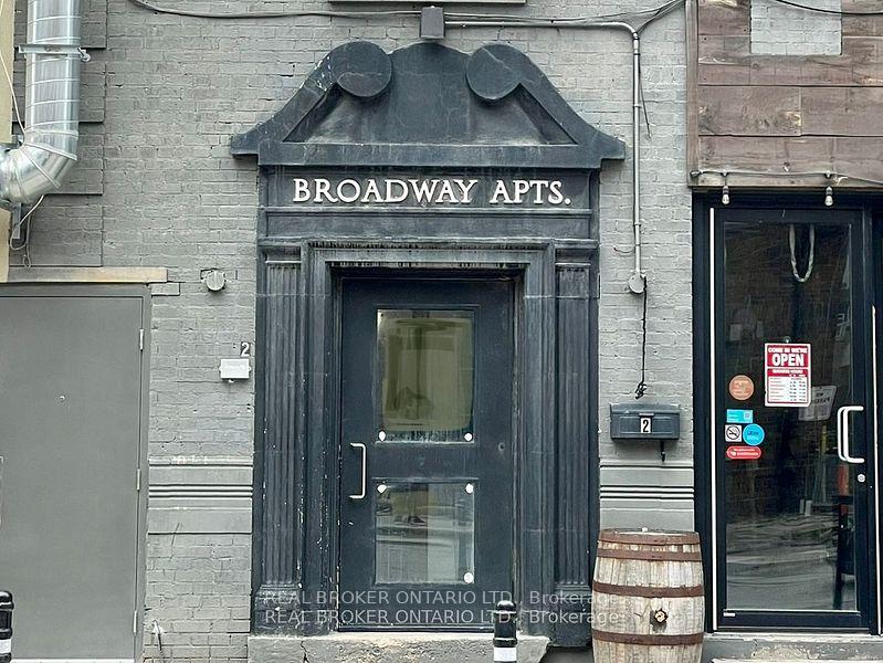 Front of Unit 6, 2 Broadway Avenue