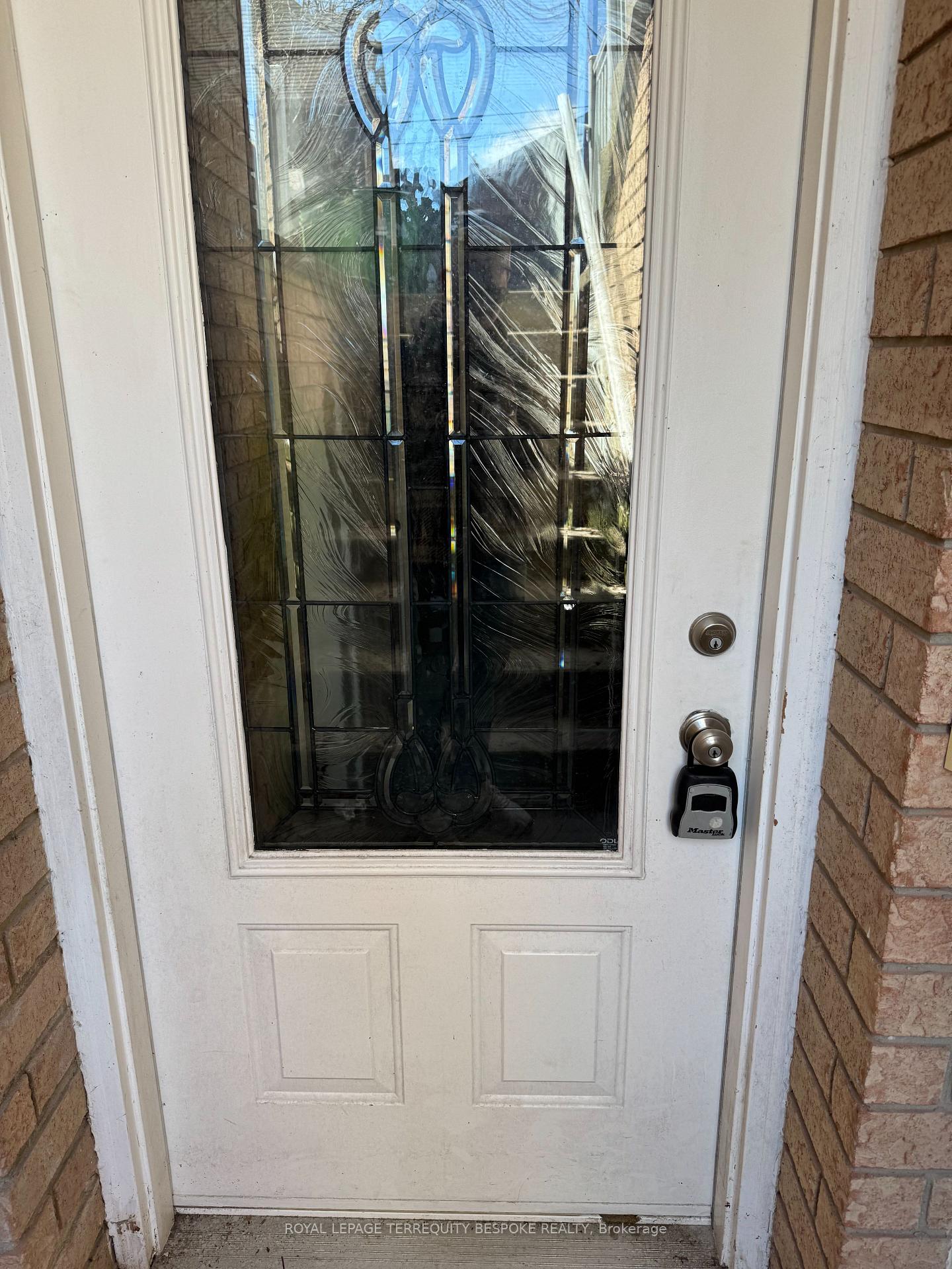 Front of Unit bsmt, 9 Concord Avenue