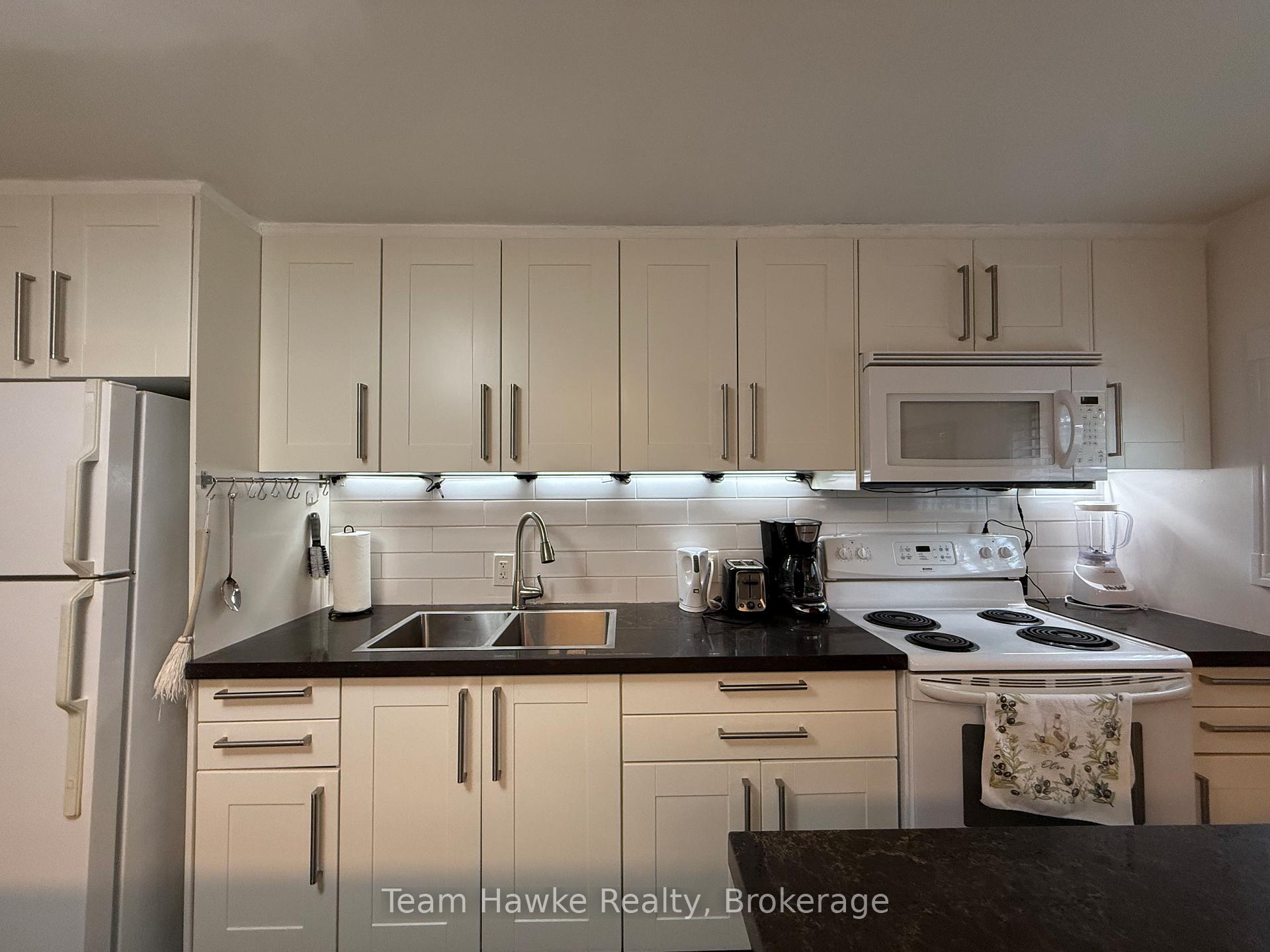 Photo 10 of Unit 2, 450 Sturgeon Bay Road, Tay, Waubaushene — HOMEH