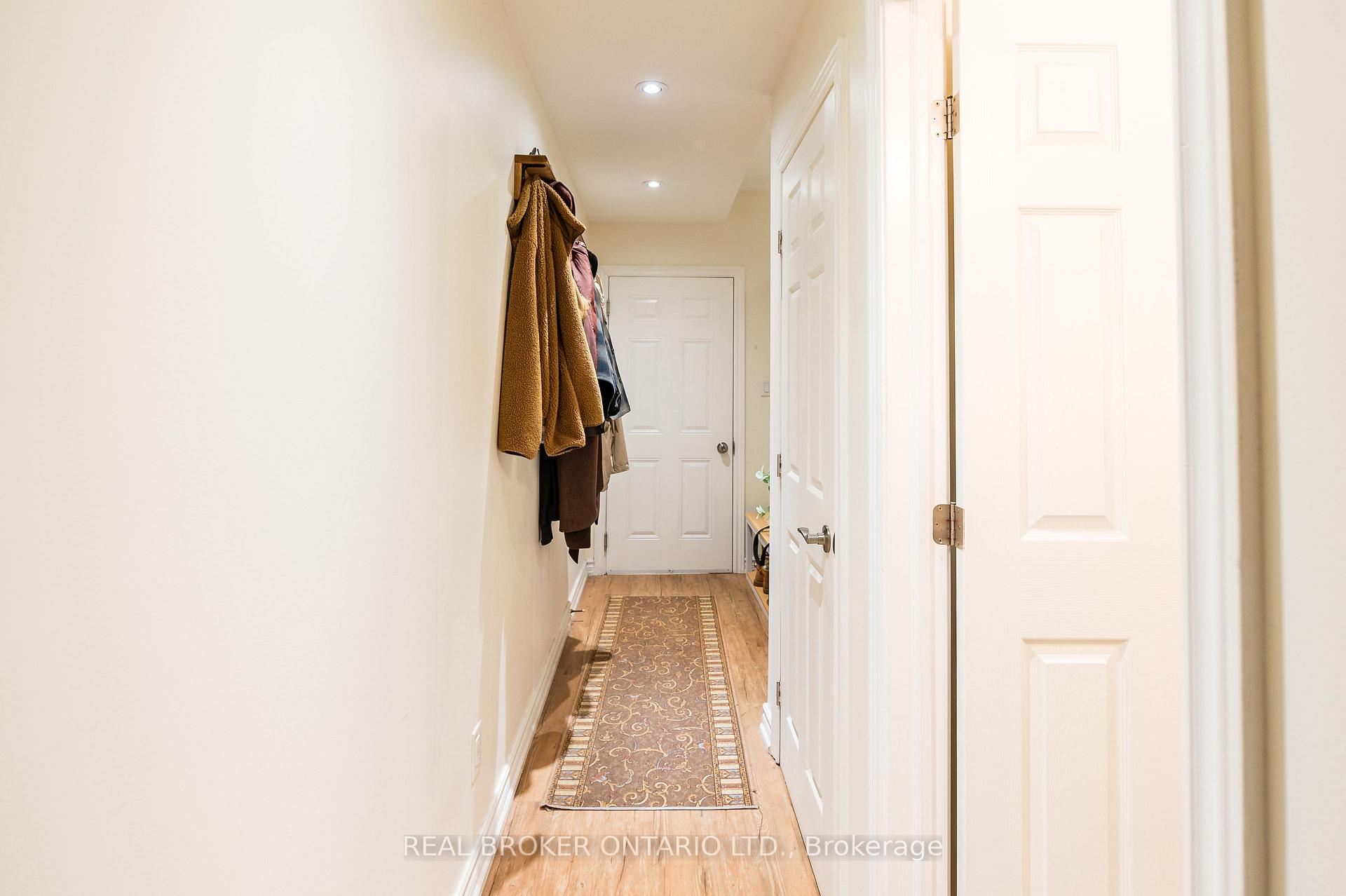 Photo 4 of Unit 8, 85 Beech Avenue, Toronto, The Beaches — HOMEH