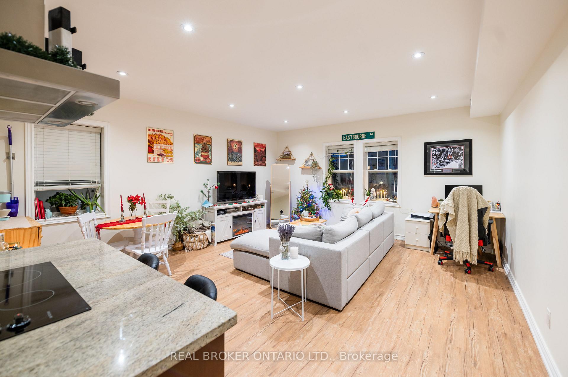 Photo 13 of Unit 8, 85 Beech Avenue, Toronto, The Beaches — HOMEH