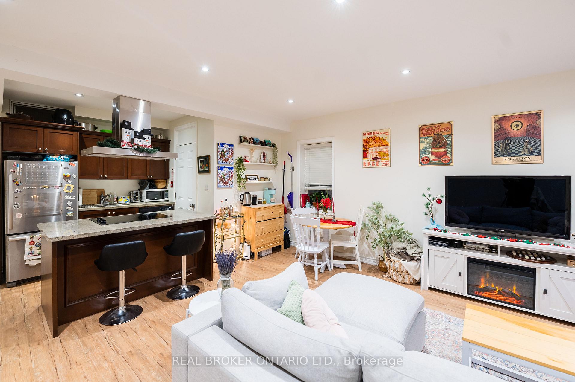 Photo 12 of Unit 8, 85 Beech Avenue, Toronto, The Beaches — HOMEH