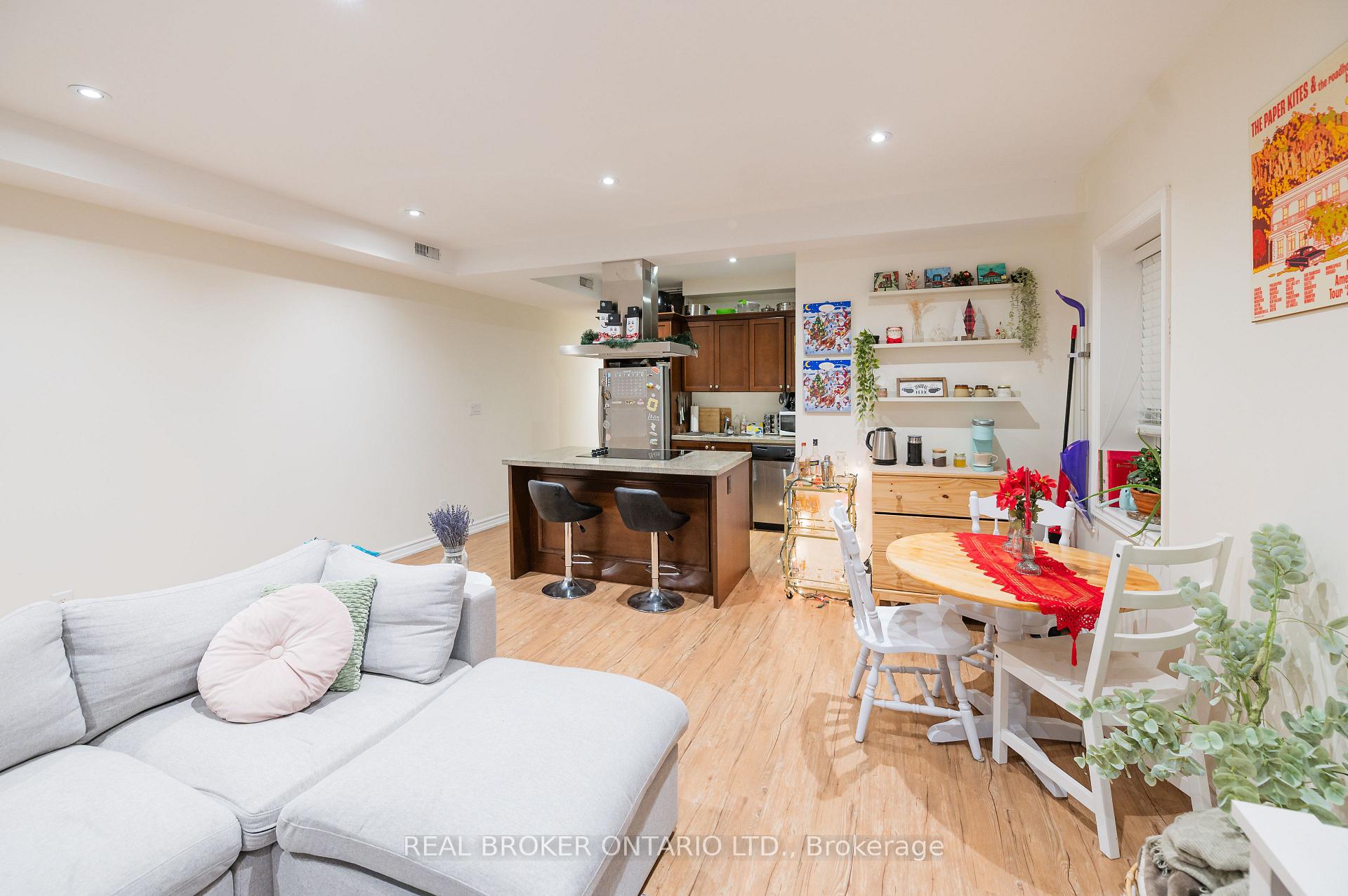 Photo 8 of Unit 8, 85 Beech Avenue, Toronto, The Beaches — HOMEH