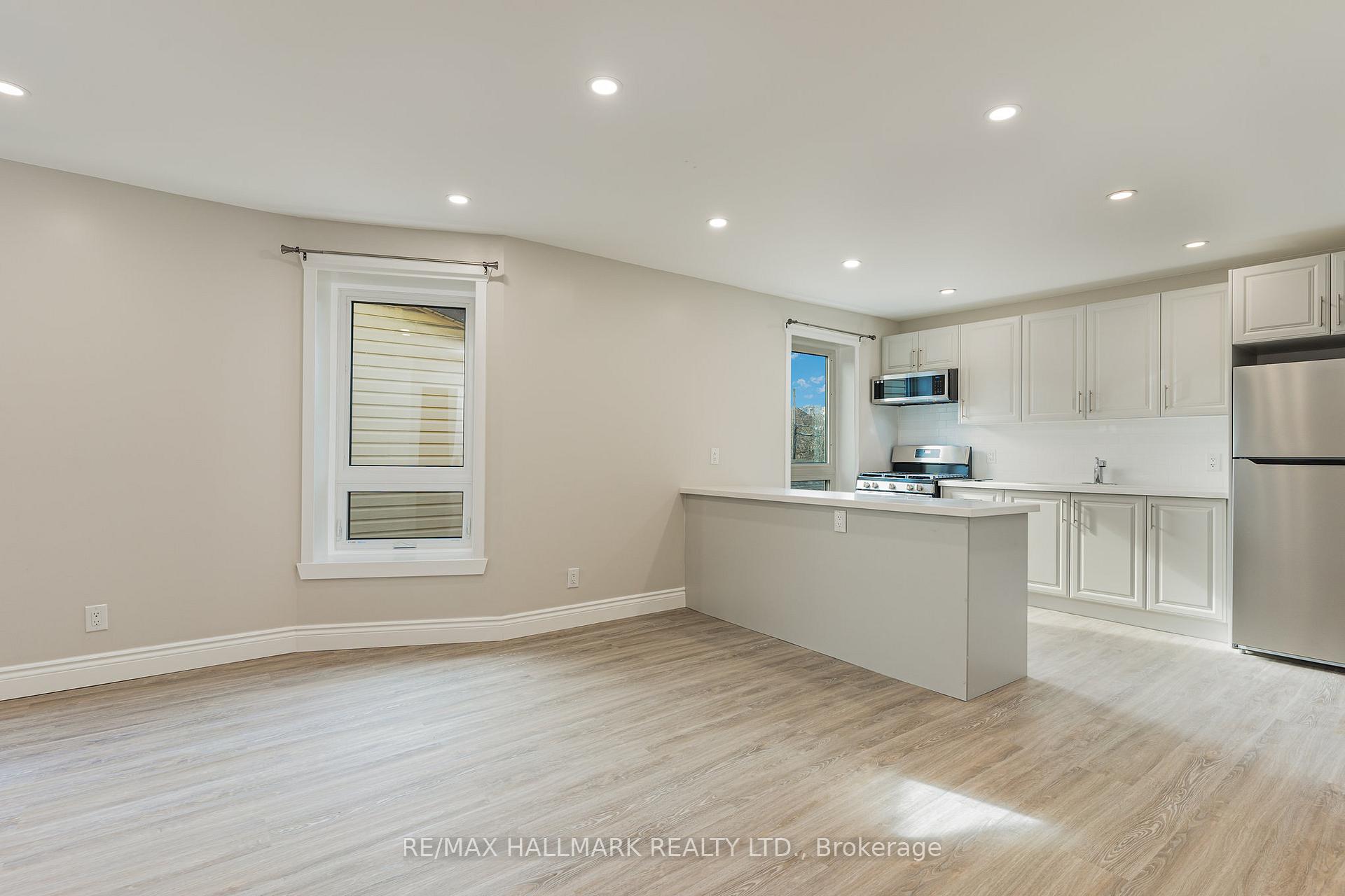 Photo 18 of Unit 2nd, 291 Emerald Street N, Hamilton, Landsdale — HOMEH