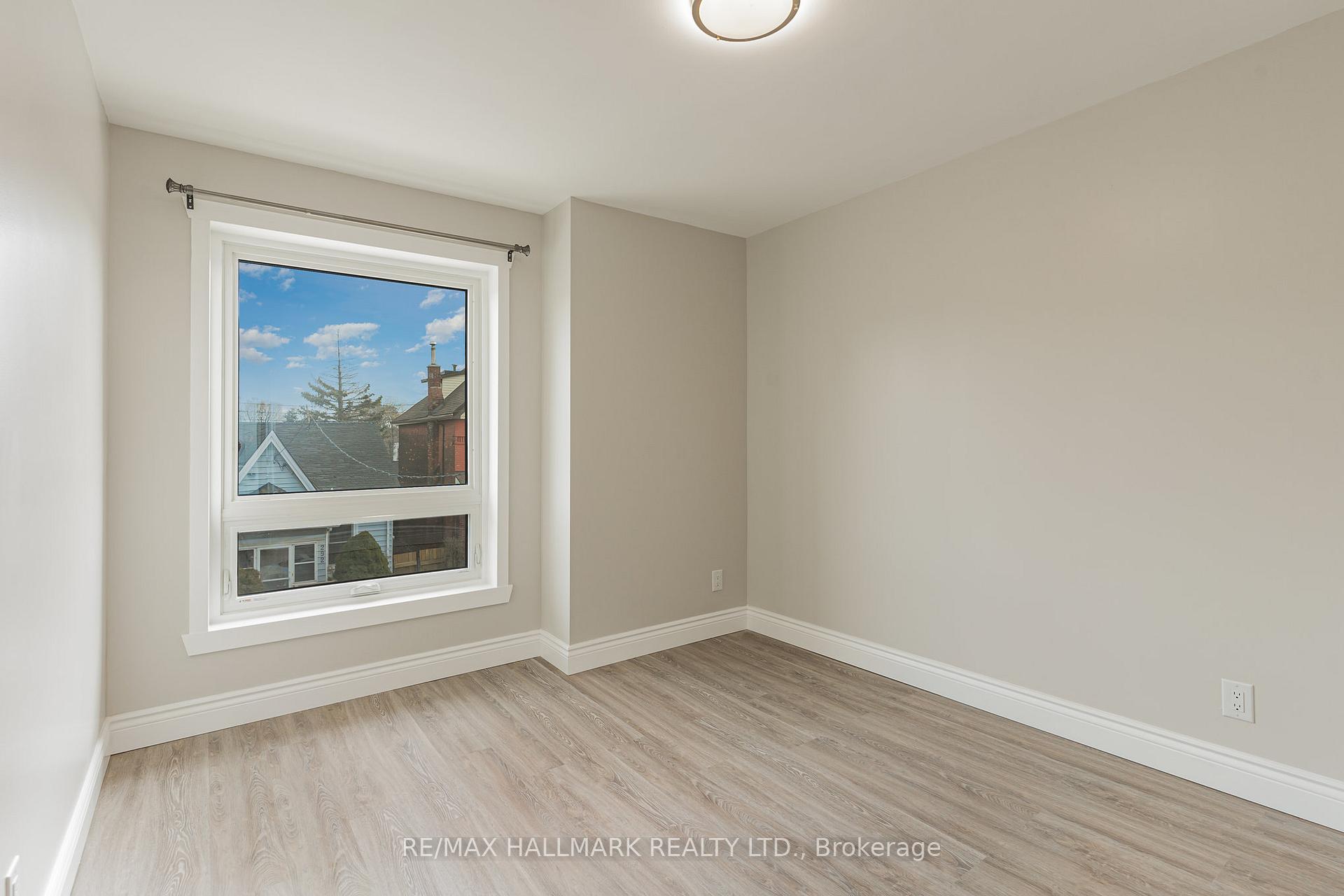 Photo 8 of Unit 2nd, 291 Emerald Street N, Hamilton, Landsdale — HOMEH