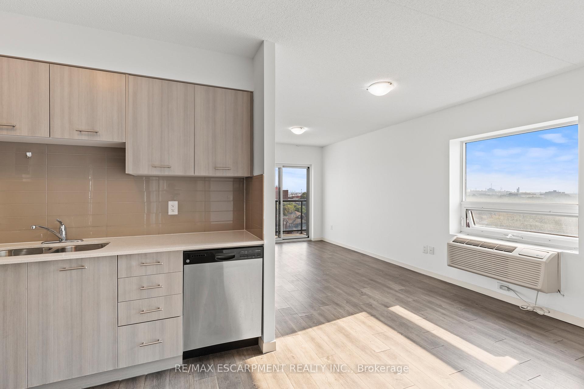 Photo 1 of Unit 901, 220 Cannon Street E, Hamilton, Beasley — HOMEH