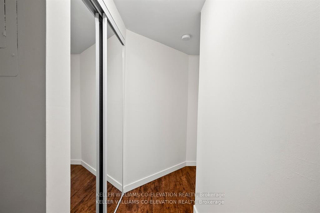 Photo 4 of Unit 16, 2676 Yonge Street, Toronto, Lawrence Park South — HOMEH