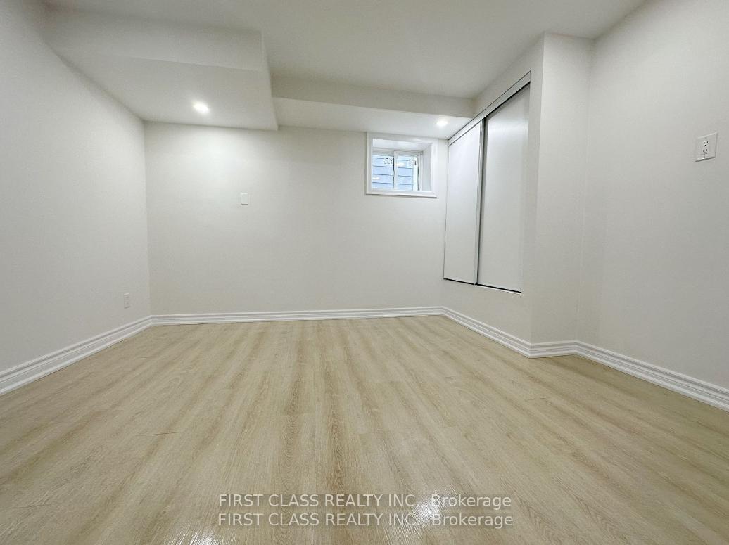 Front of Unit Basemen, 338 Rhodes Avenue